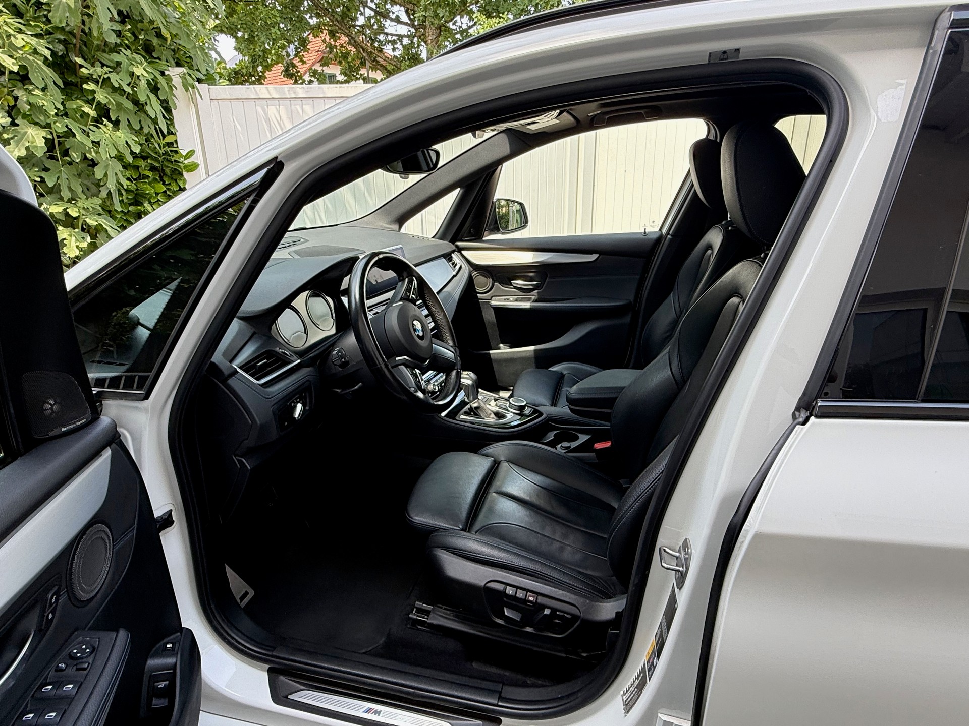 BMW 225xe Modell M Sport-image-3