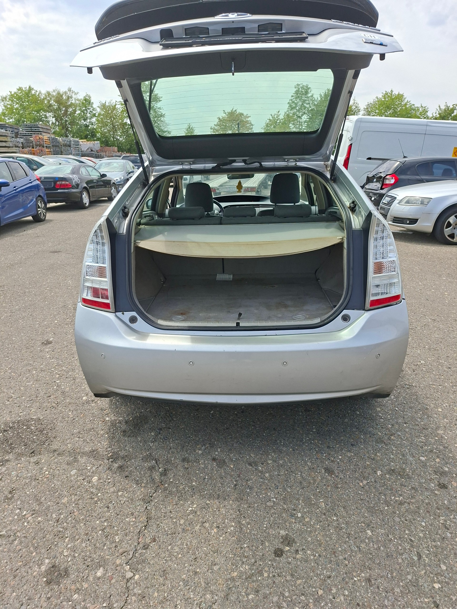 TOYOTA Prius 1.8 16V HSD Sol-image-5