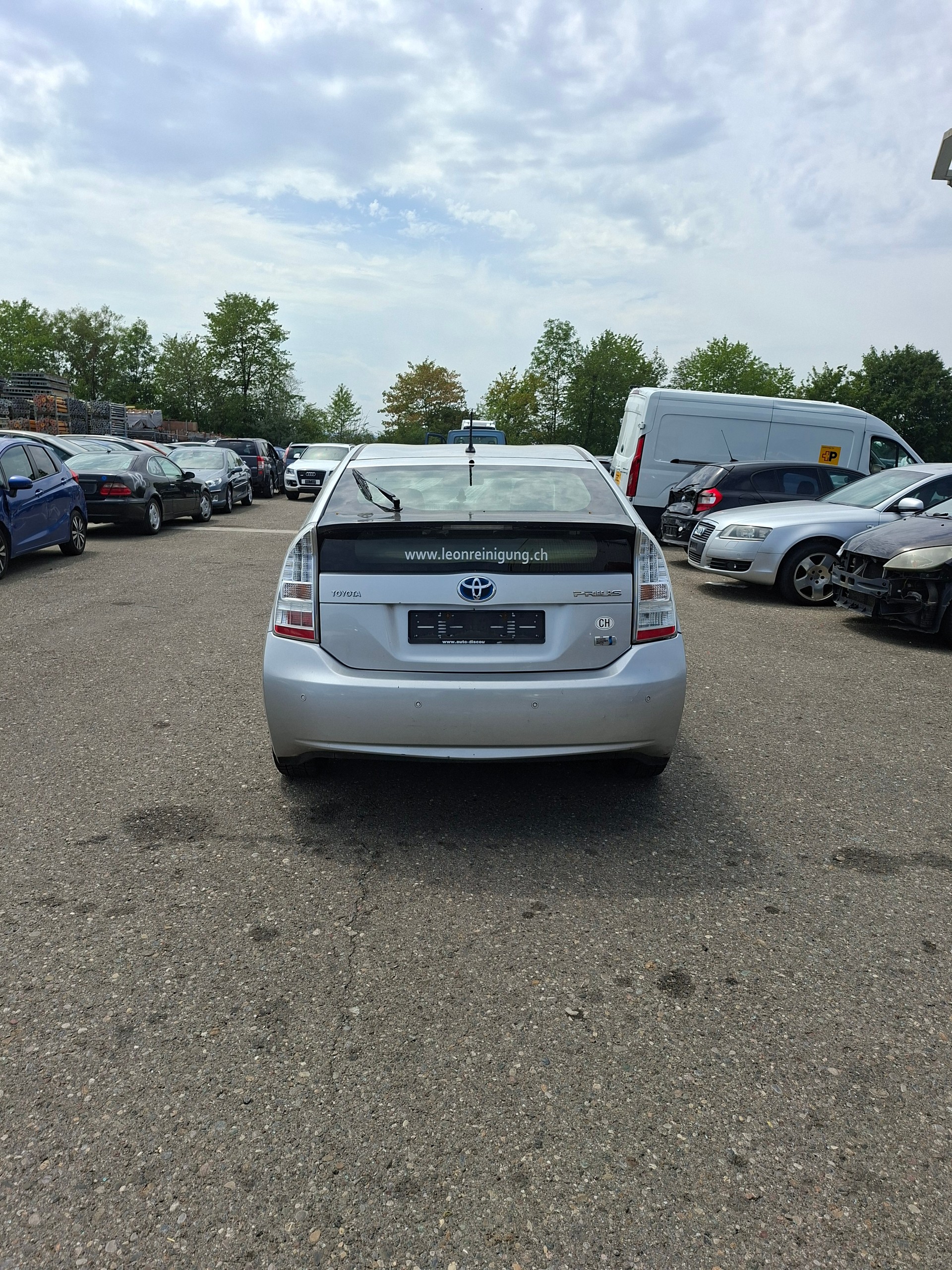 TOYOTA Prius 1.8 16V HSD Sol-image-2