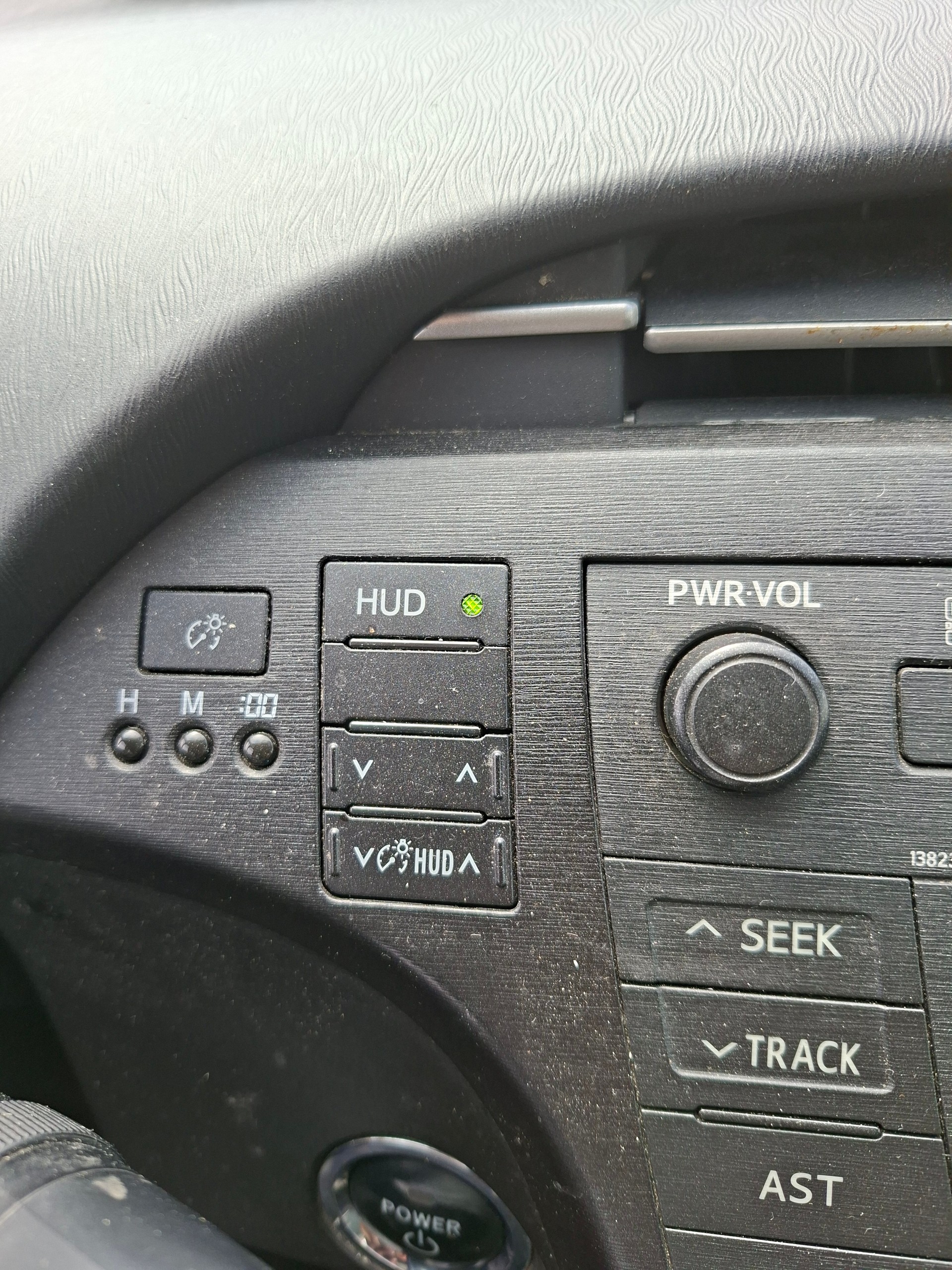 TOYOTA Prius 1.8 16V HSD Sol-image-12