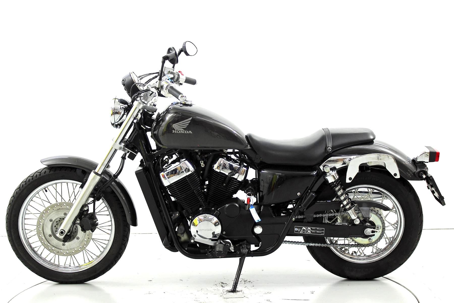 HONDA VT 750S ABS-image-4