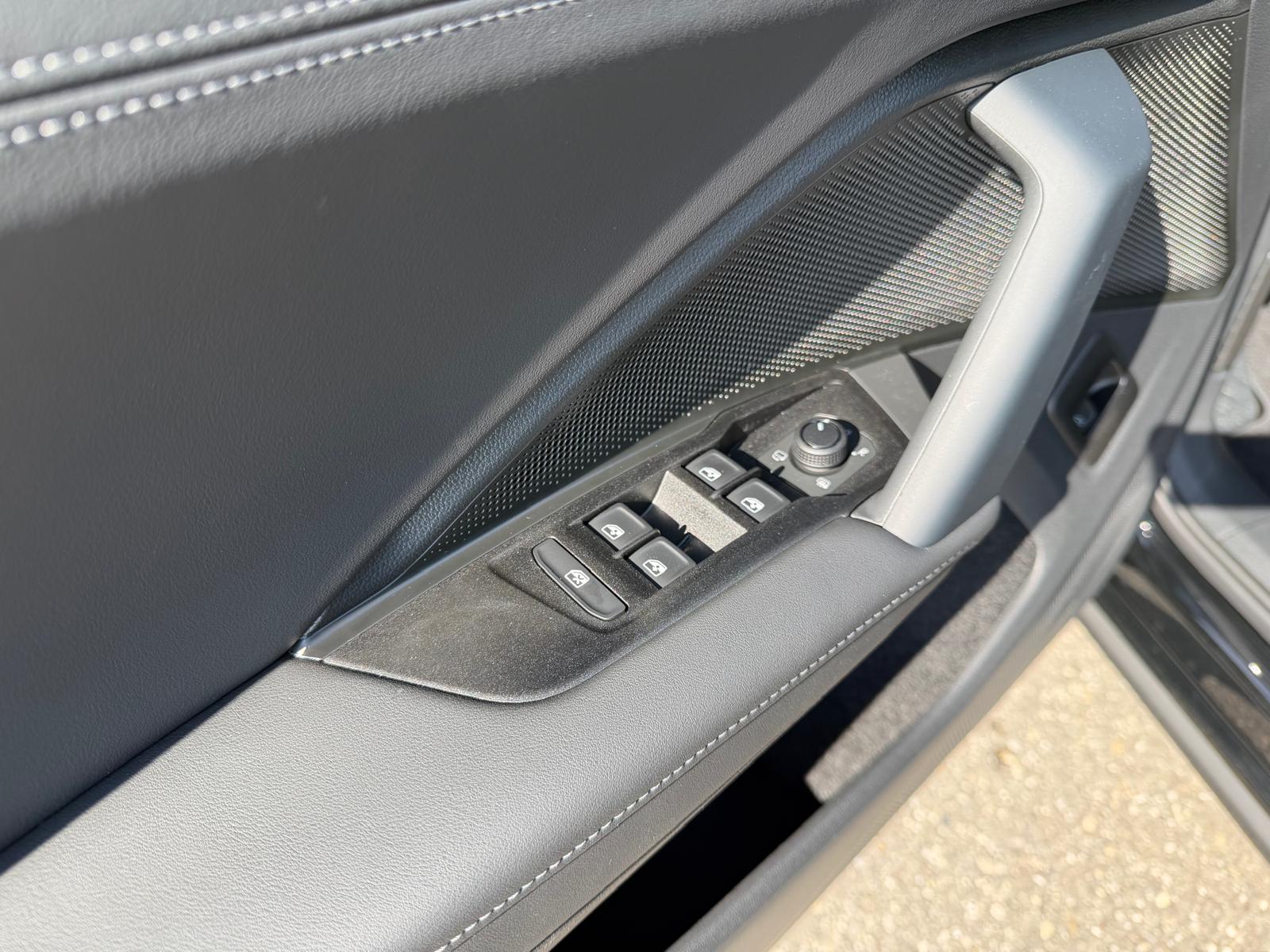 VW Tiguan 2.0 TSI DSG United 4Motion-image-11