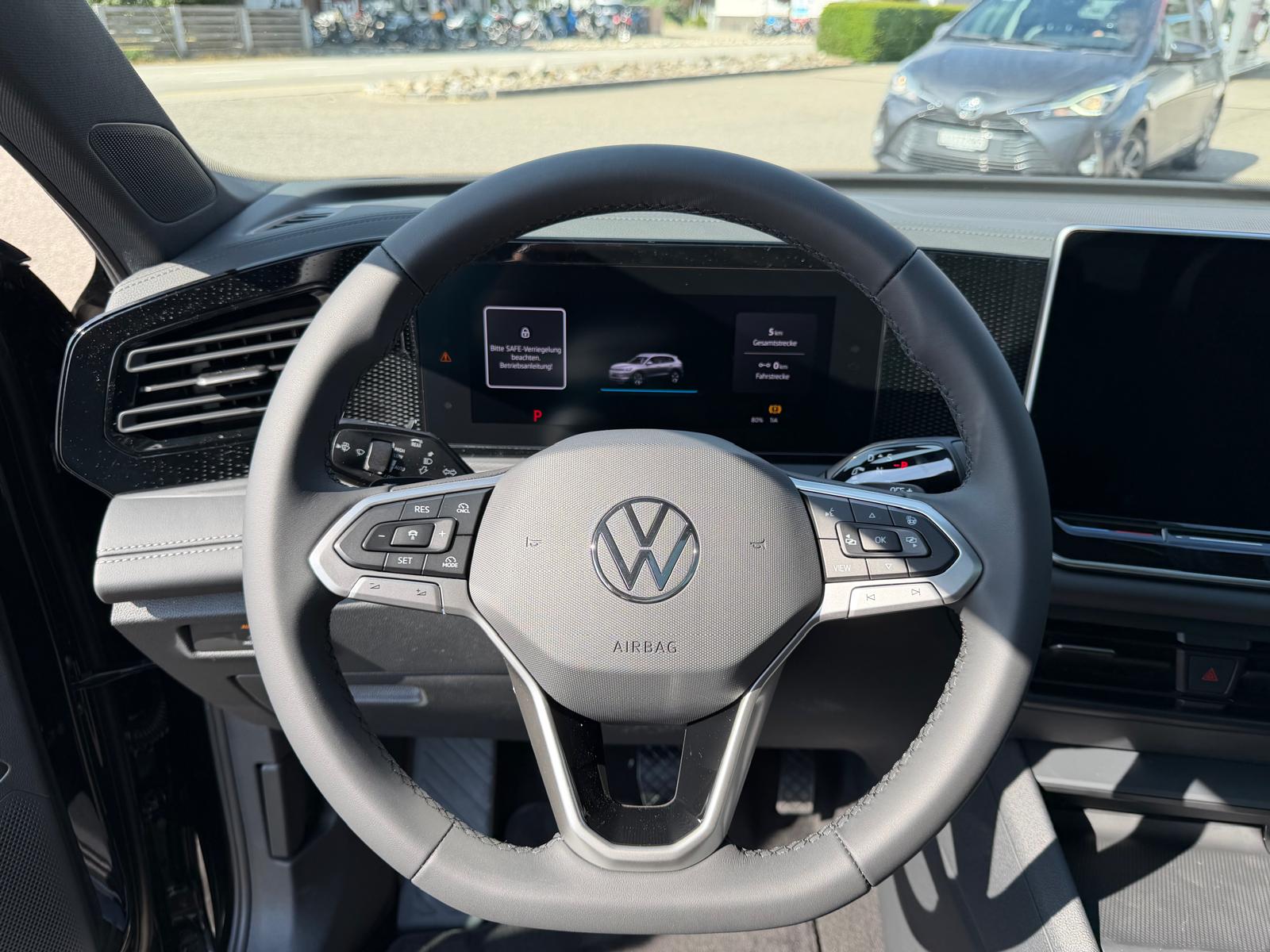 VW Tiguan 2.0 TSI DSG United 4Motion-image-15