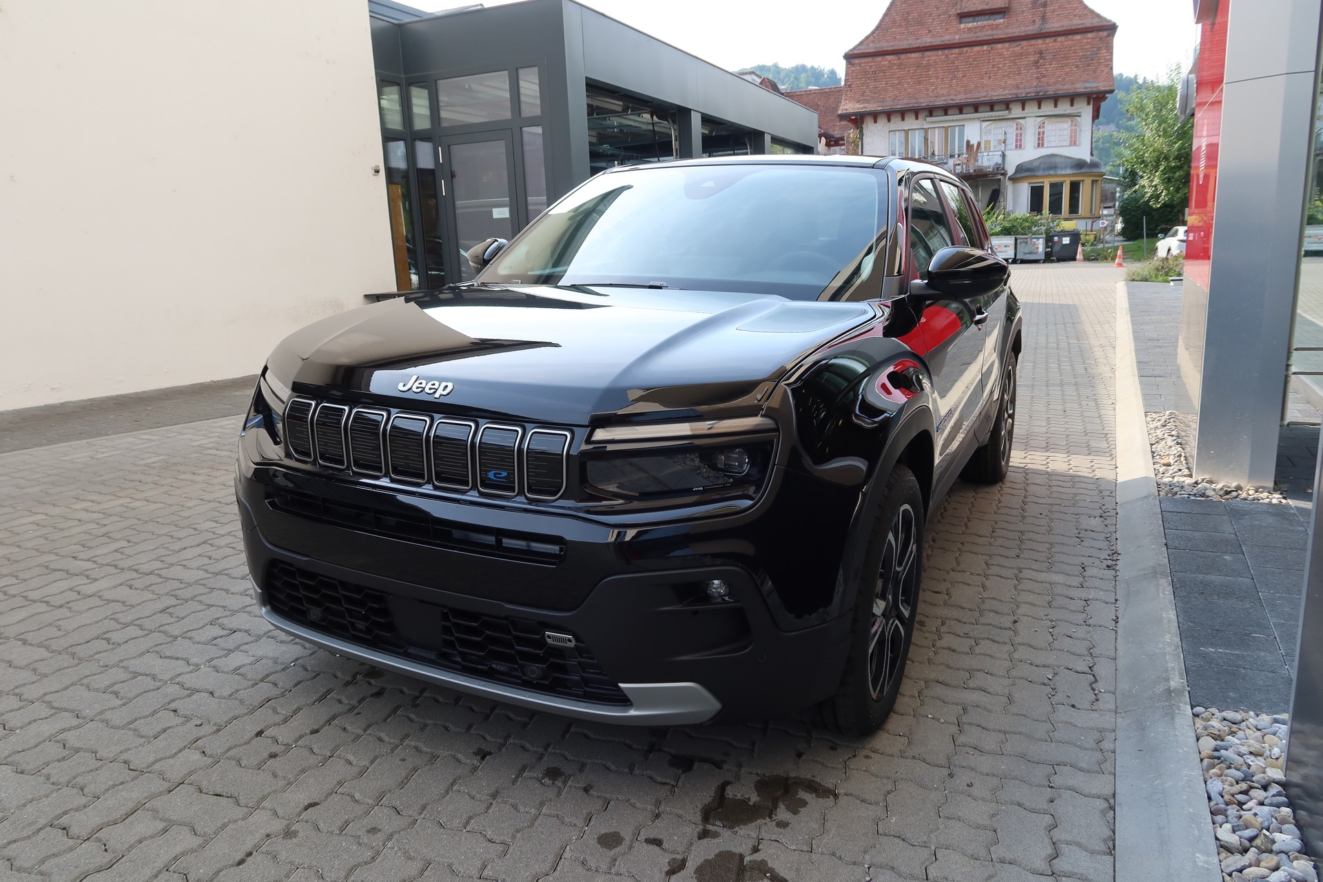 JEEP Avenger 1.2 Turbo Summit-image-5