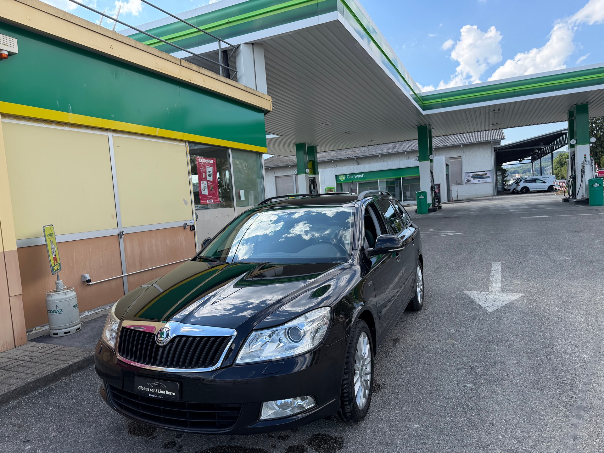 SKODA Octavia Combi 2.0 TDI Laurin & Klement 4x4 DSG-image-7