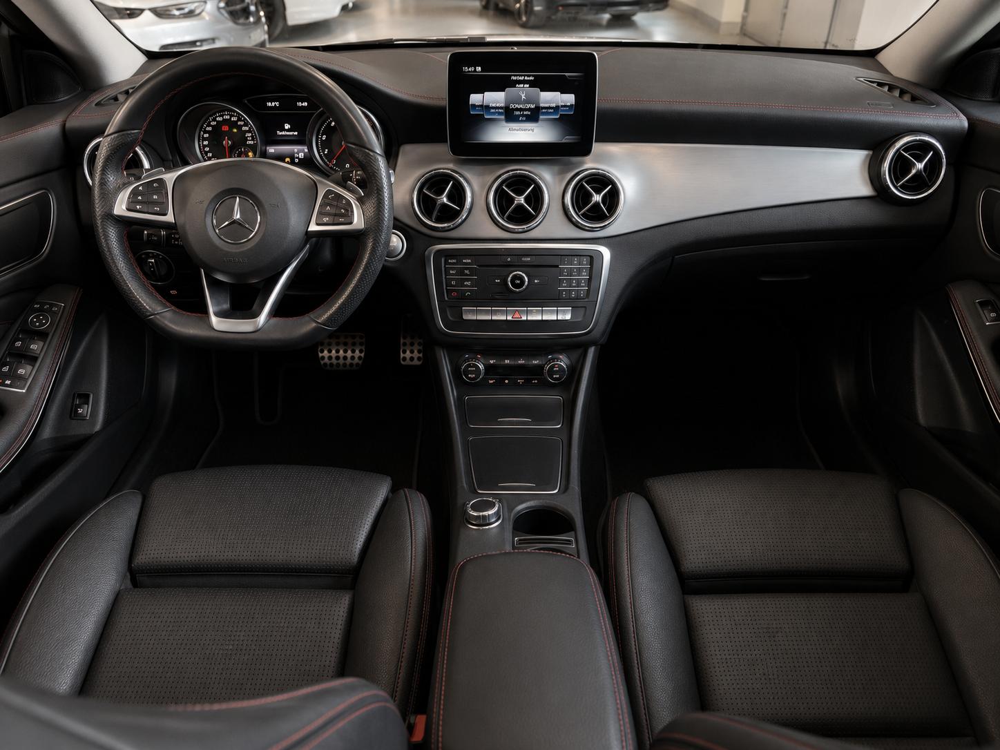 MERCEDES-BENZ CLA 250 AMG Line 7G-DCT 4Matic-image-13