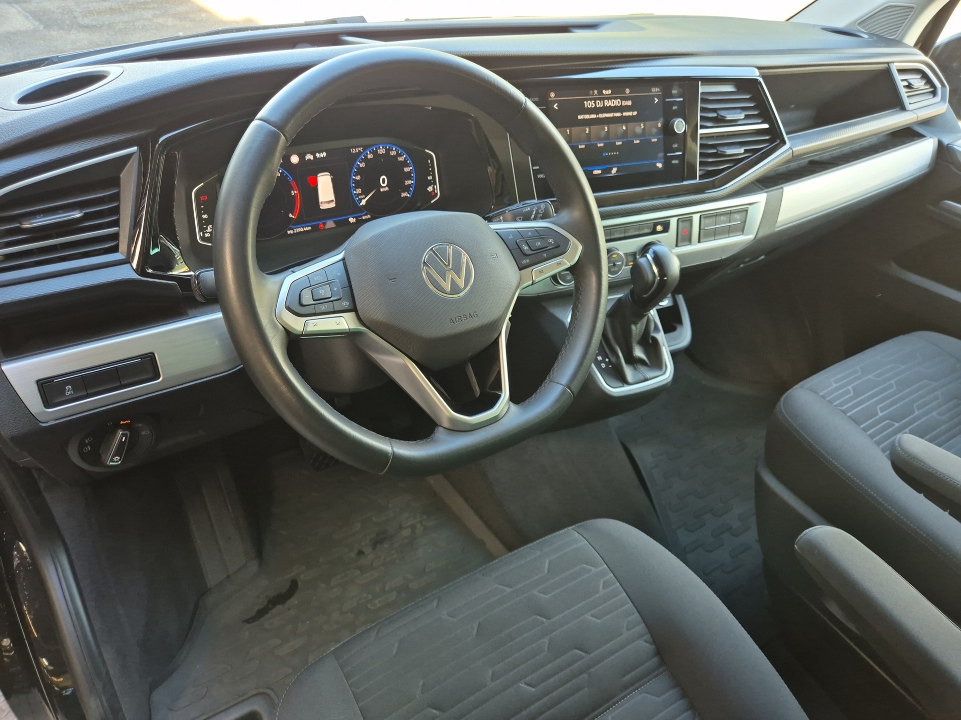 VW T6.1 Multivan 2.0 Bi-TDI Comfortline 4Motion DSG-image-9
