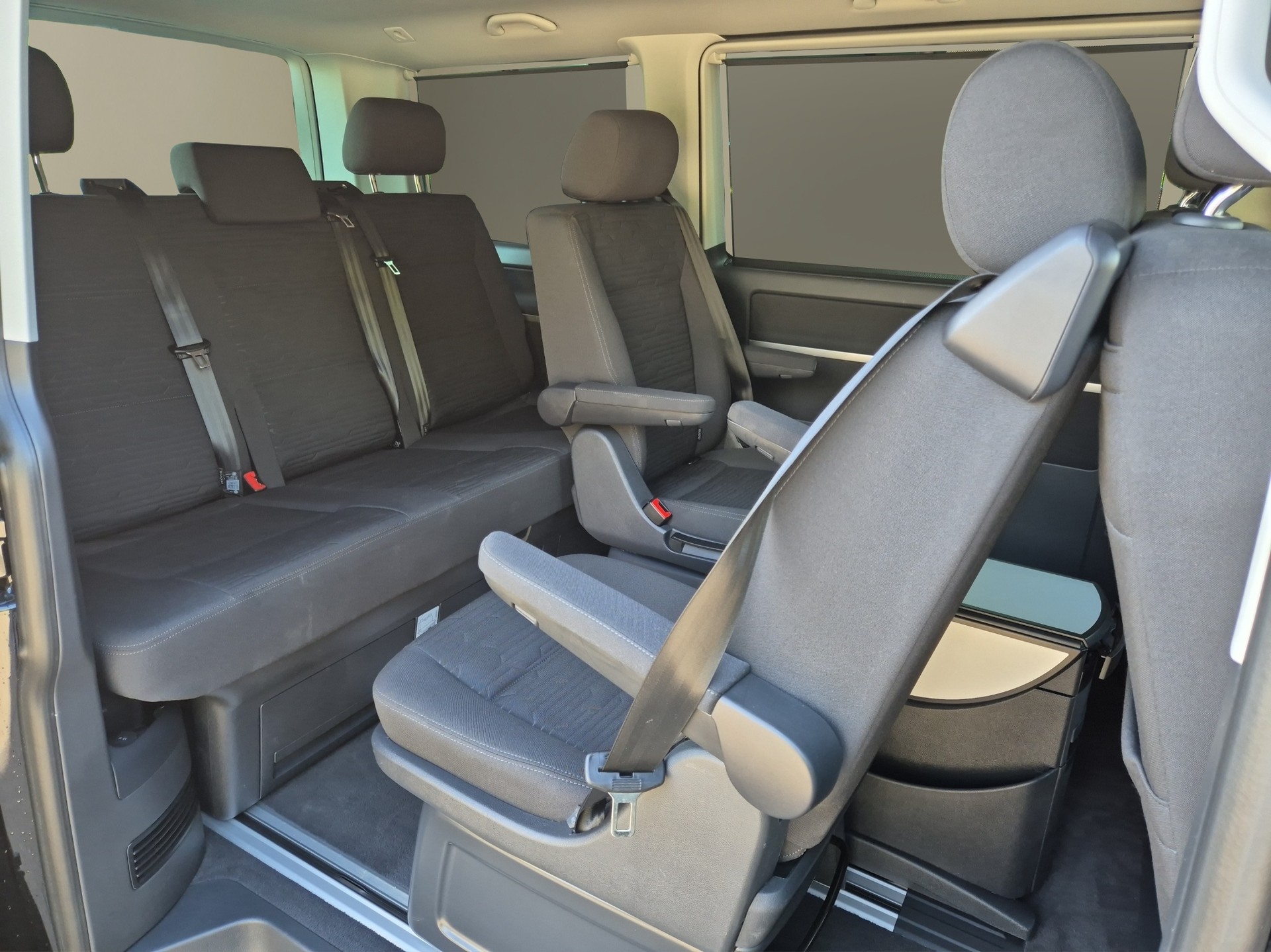 VW T6.1 Multivan 2.0 Bi-TDI Comfortline 4Motion DSG-image-13