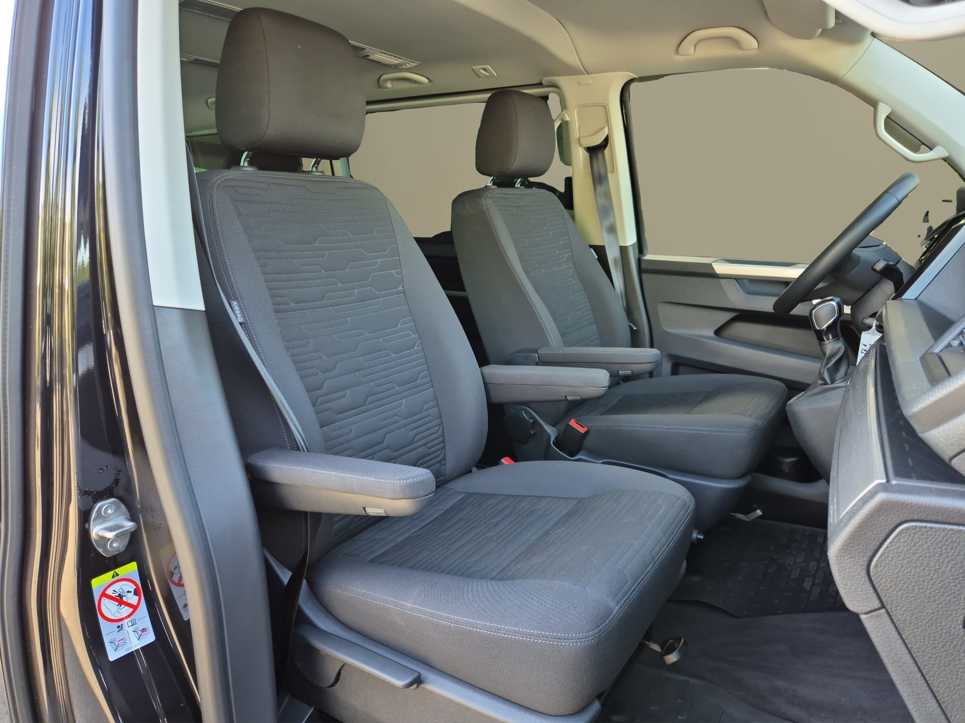 VW T6.1 Multivan 2.0 Bi-TDI Comfortline 4Motion DSG-image-15