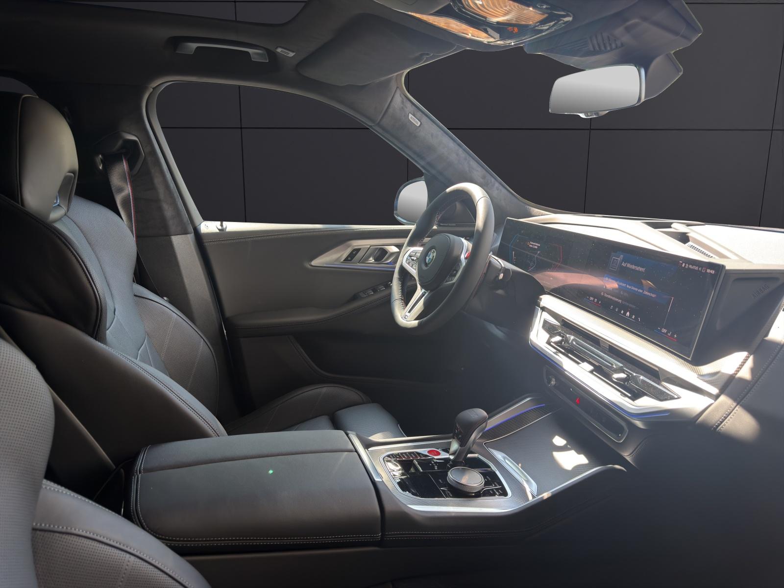 BMW XM 50e Plug-in Hybrid-image-18