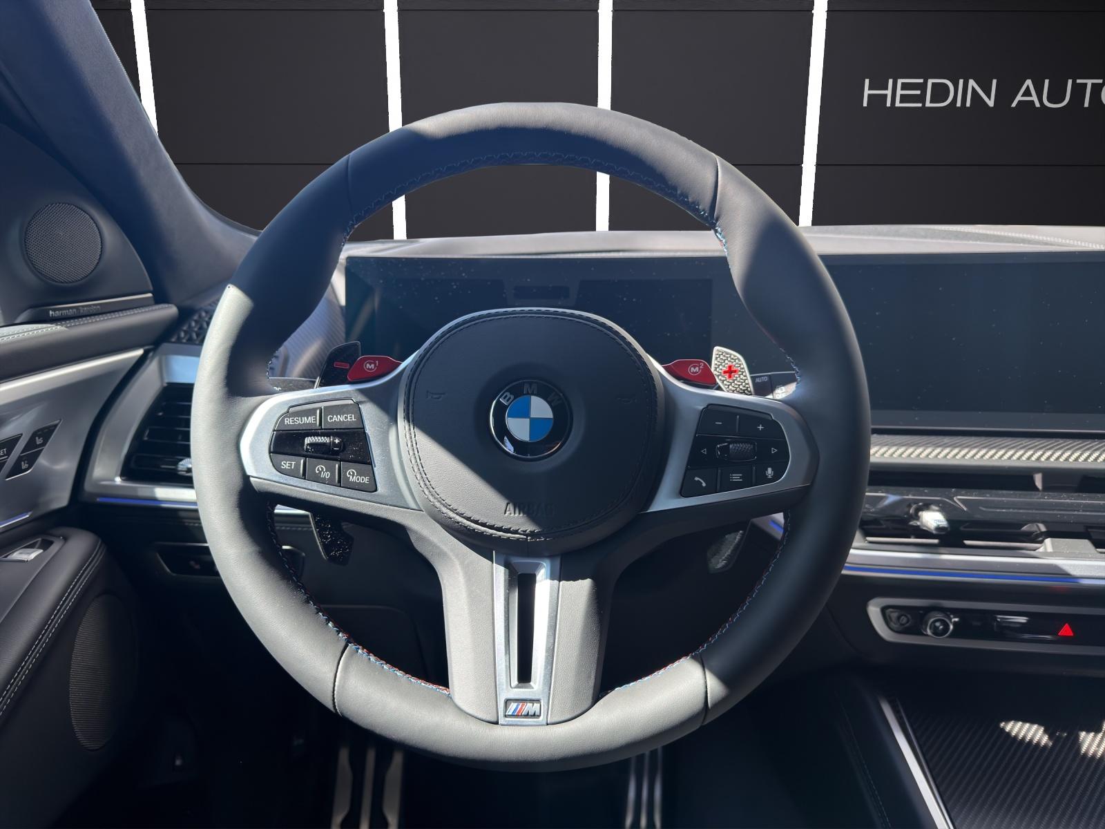 BMW XM 50e Plug-in Hybrid-image-5