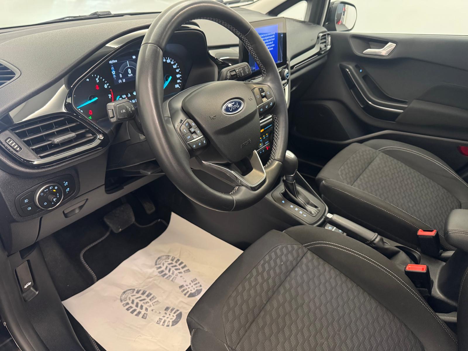 FORD Fiesta 1.0 EcoB Hybrid Titanium X-image-9