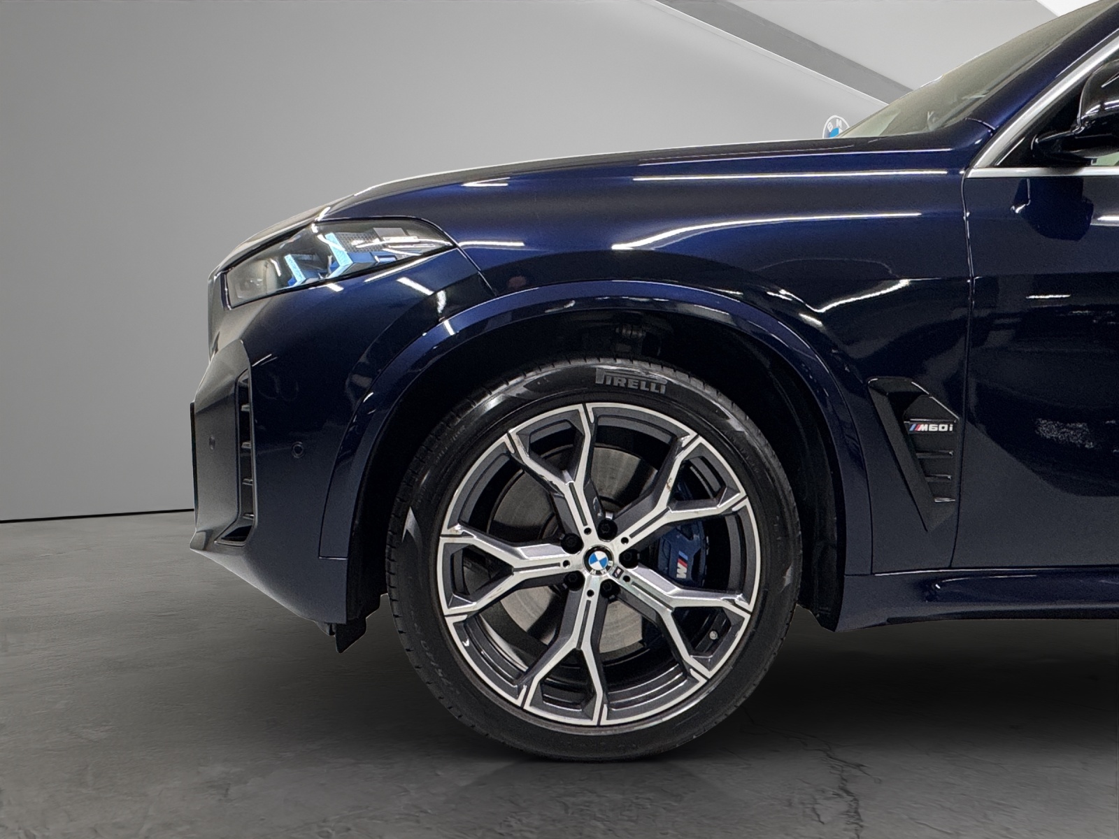 BMW X5 M60i xDrive-image-8