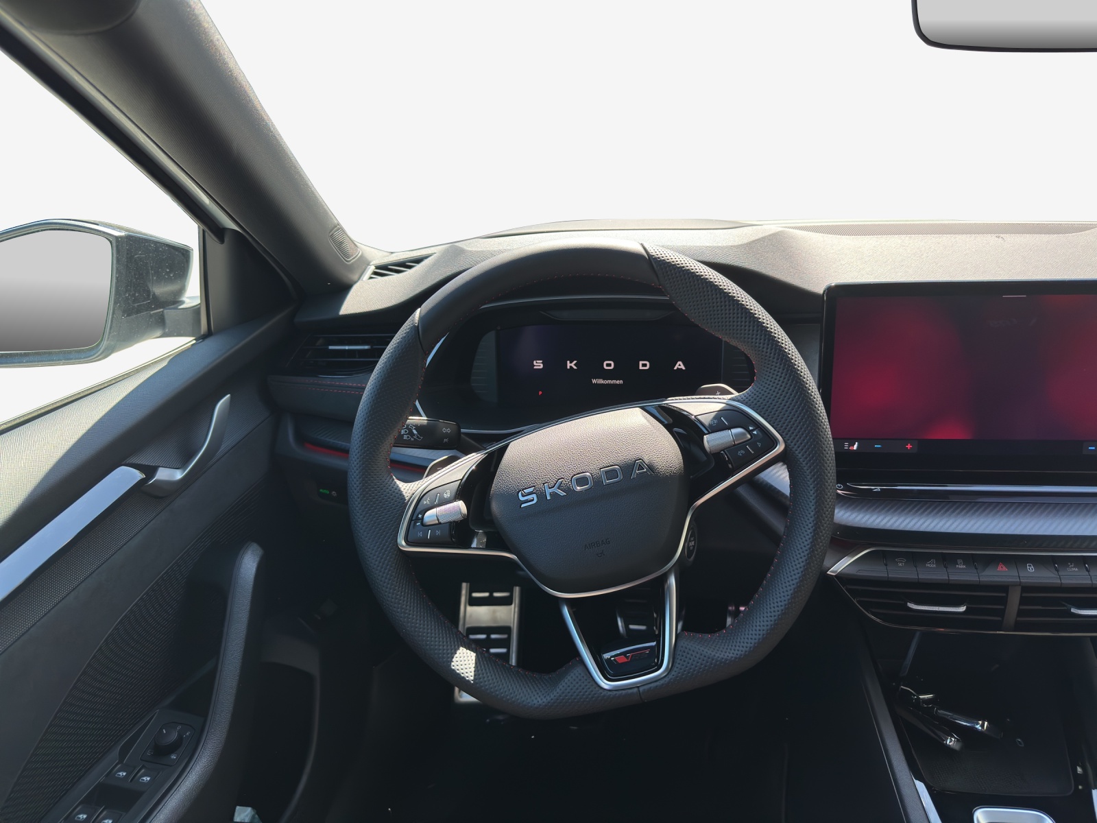 SKODA Octavia Combi 2.0 TSI DSG RS 30 Years Edition-image-9