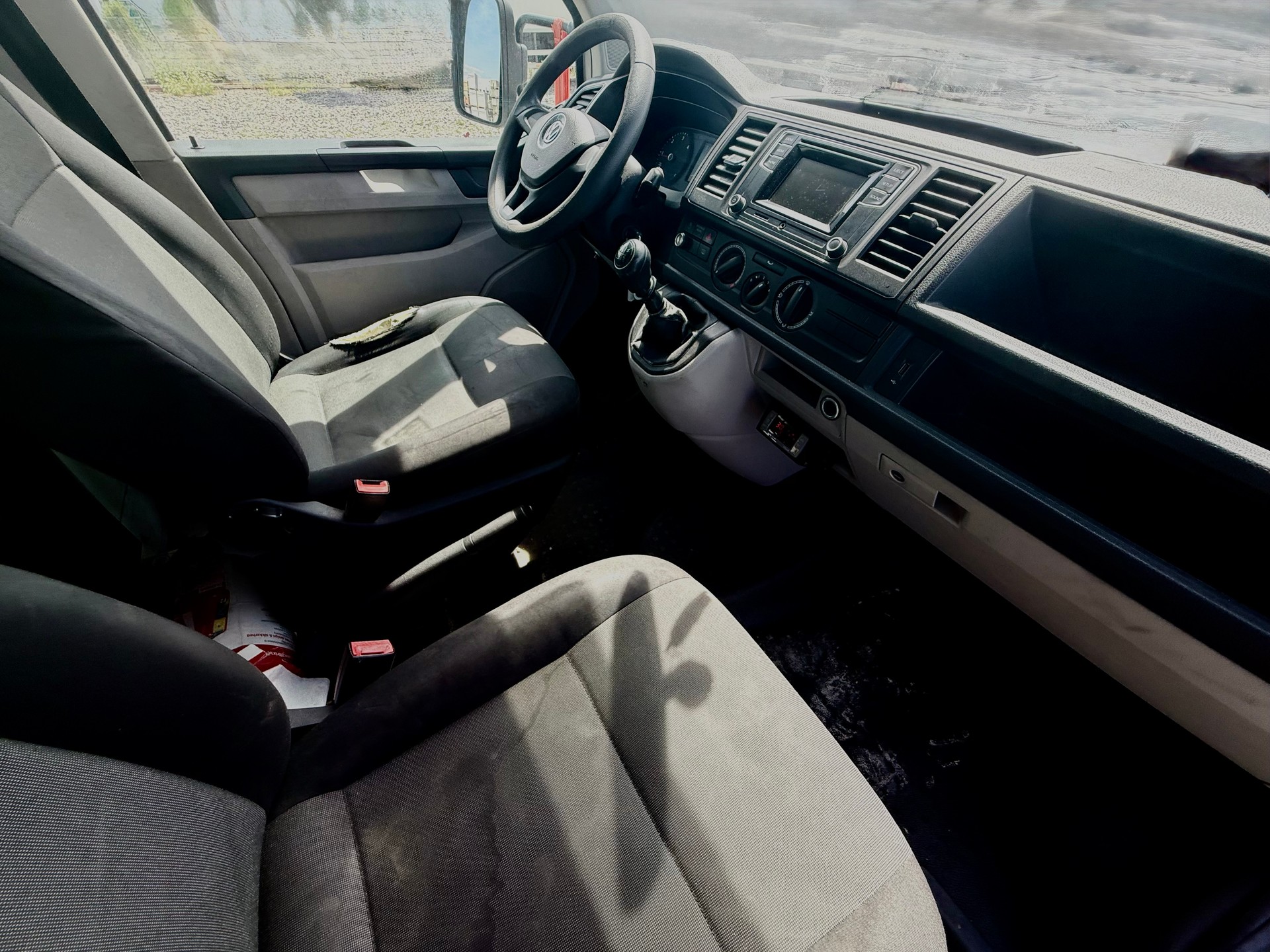 VW T6 2.0 TDI Kühlwagen mit Hebebühne-image-9