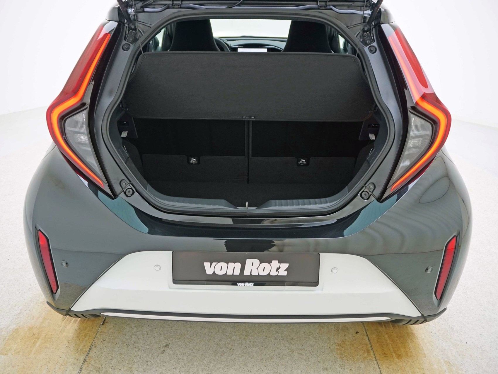 TOYOTA Aygo X 1.5 VVT-i HSD GR Sport ** mit JBL HiFi 😎 **-image-18