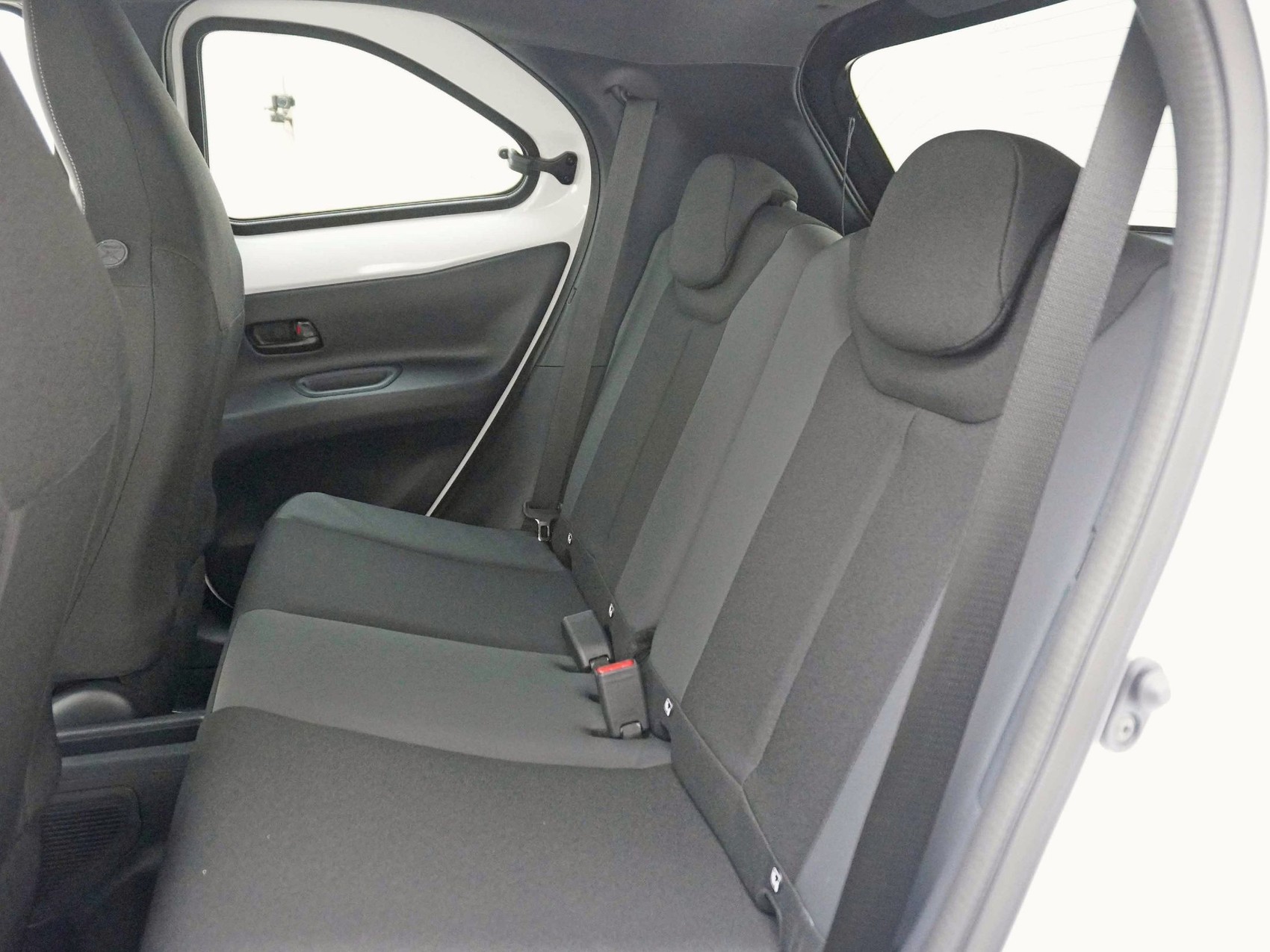 TOYOTA Aygo X 1.5 VVT-i HSD GR Sport ** mit JBL HiFi 😎 **-image-17