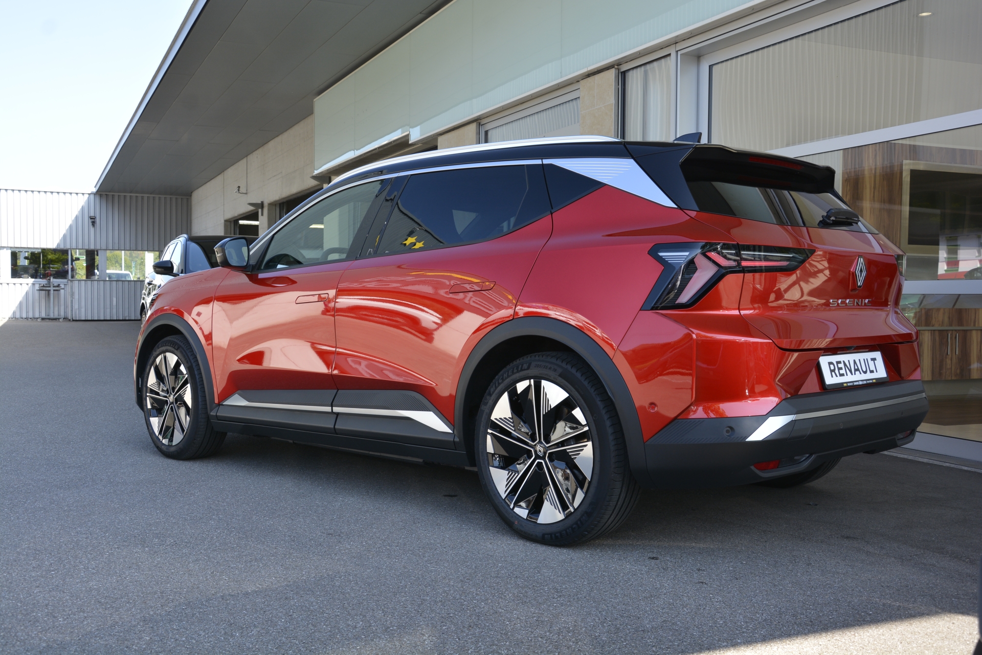 RENAULT SCENIC E-TECH ELECTRIC iconic 220 PS Long Range-image-3