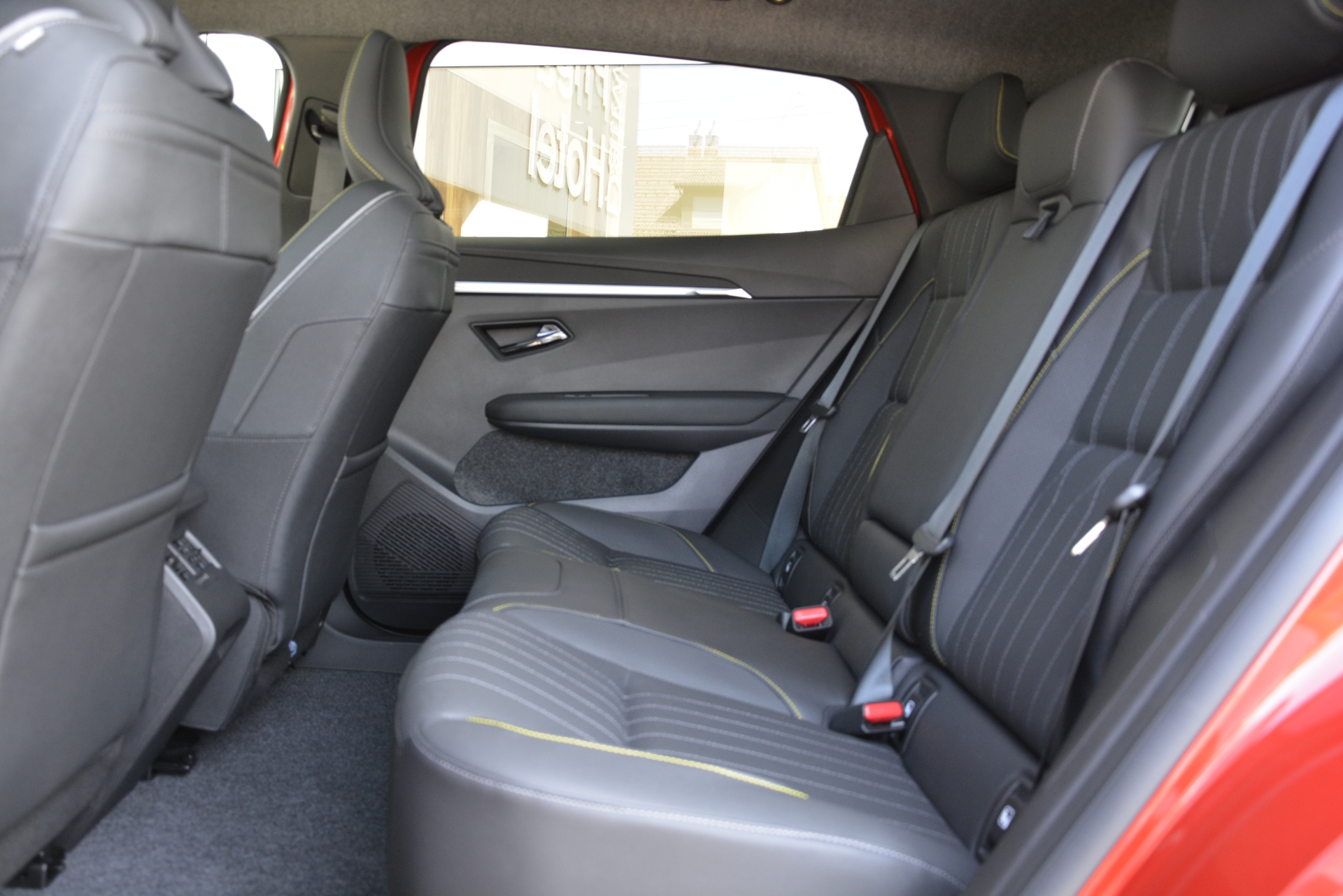 RENAULT SCENIC E-TECH ELECTRIC iconic 220 PS Long Range-image-6