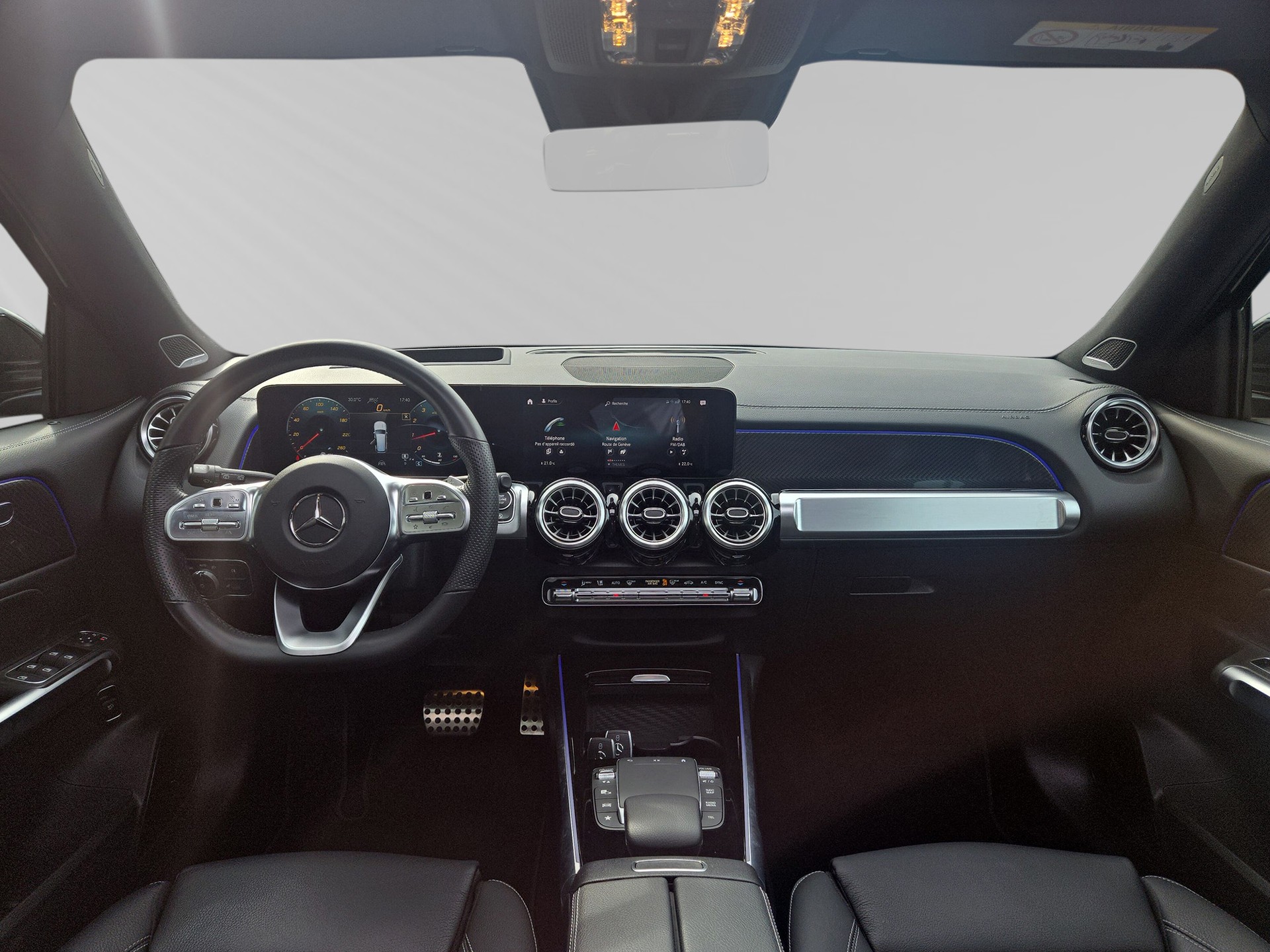MERCEDES-BENZ GLB 250 4Matic AMG Line 8G-Tronic-image-4