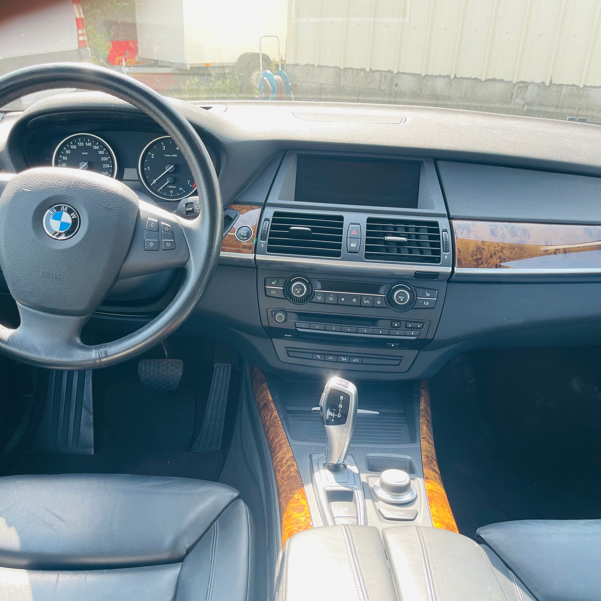 BMW X5 xDrive 48i (4.8i) Steptronic-image-7