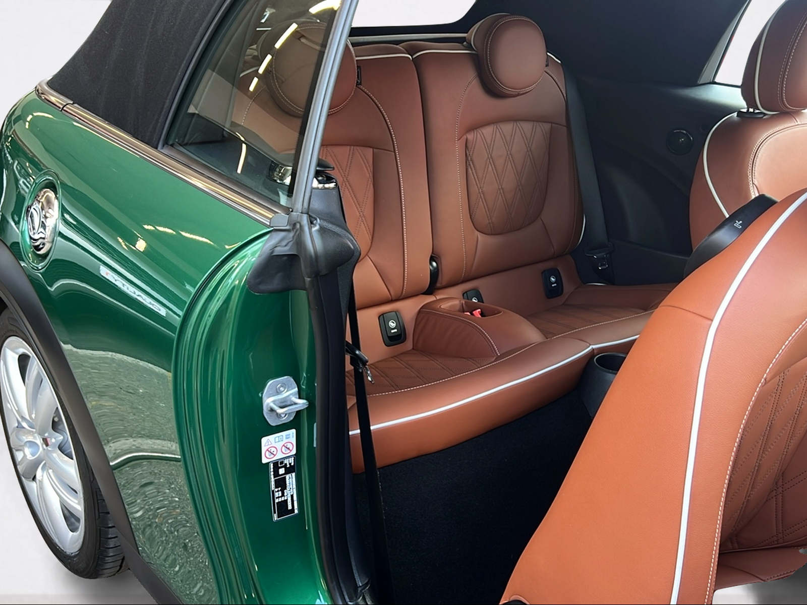 MINI Cooper S Cabriolet DKG-image-12