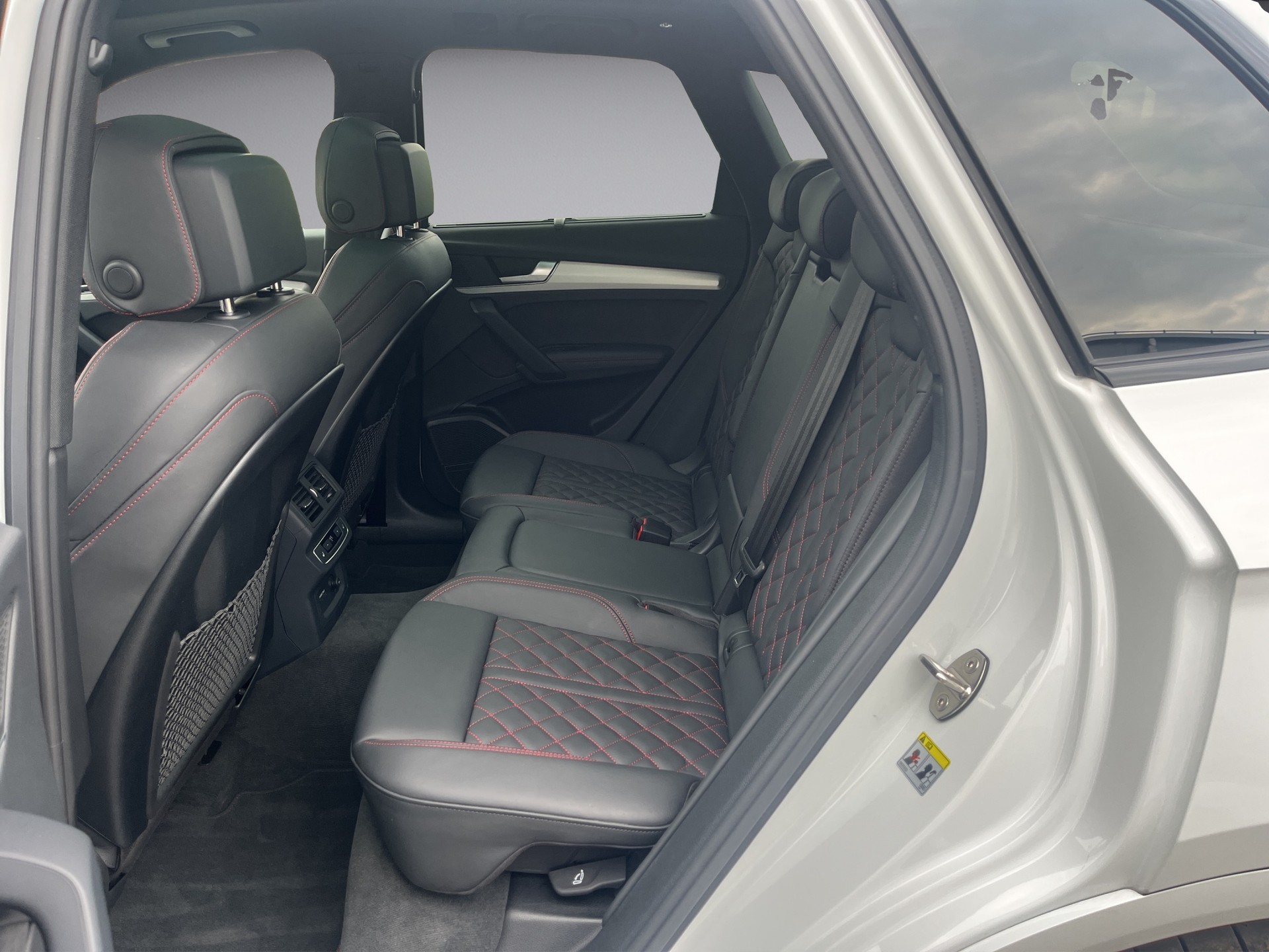 AUDI Q5 55 TFSI e PHEV S line quattro S-tronic*Buiness, Luftfederung, Head-up, B&O Sound, AHK, Panodach, (5-Jahre Garantie)-image-9