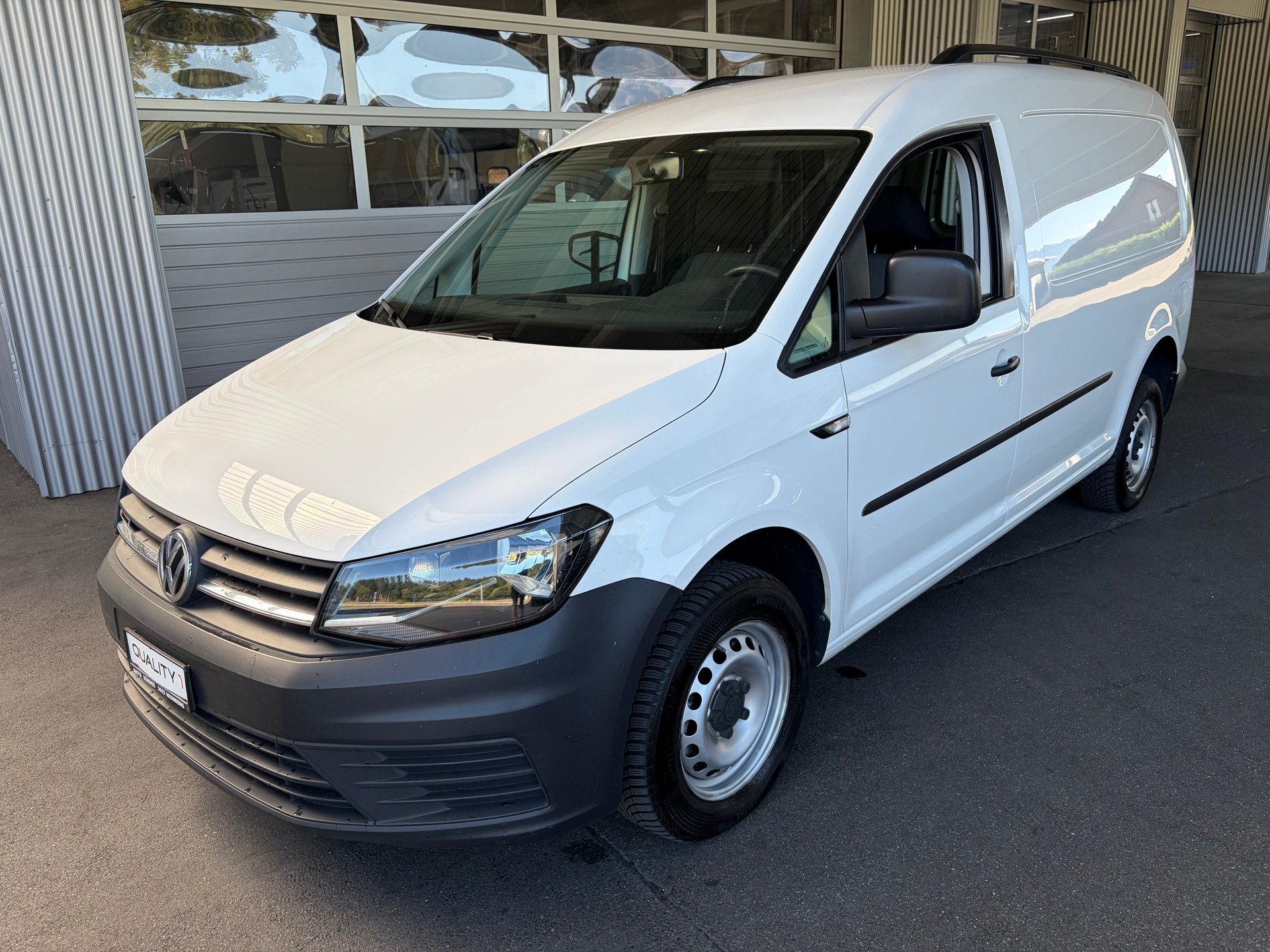 VW Caddy Maxi 2.0TDI 4Motion BlueMotion Technology-image-0