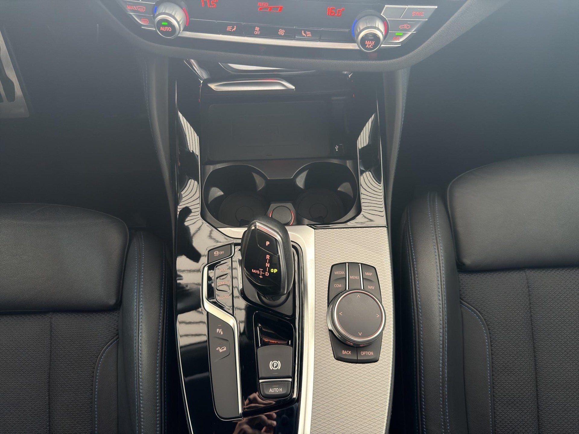 BMW X4 xDrive 30i MSport-image-15