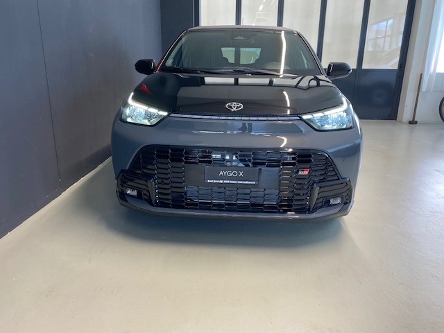 TOYOTA Aygo X 1.5 VVT-i HSD GR Sport-image-1