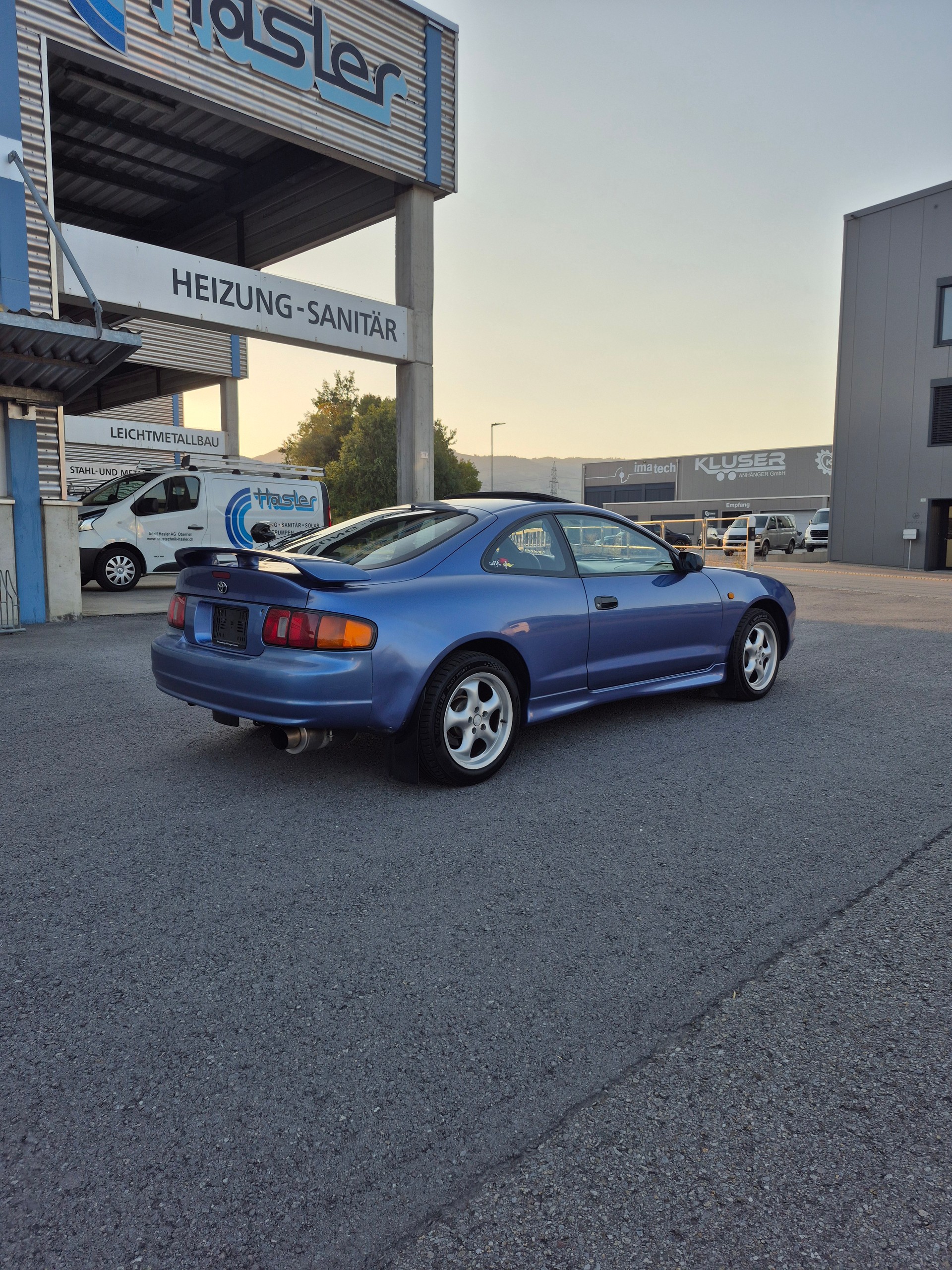 TOYOTA 2.0 GT-image-1