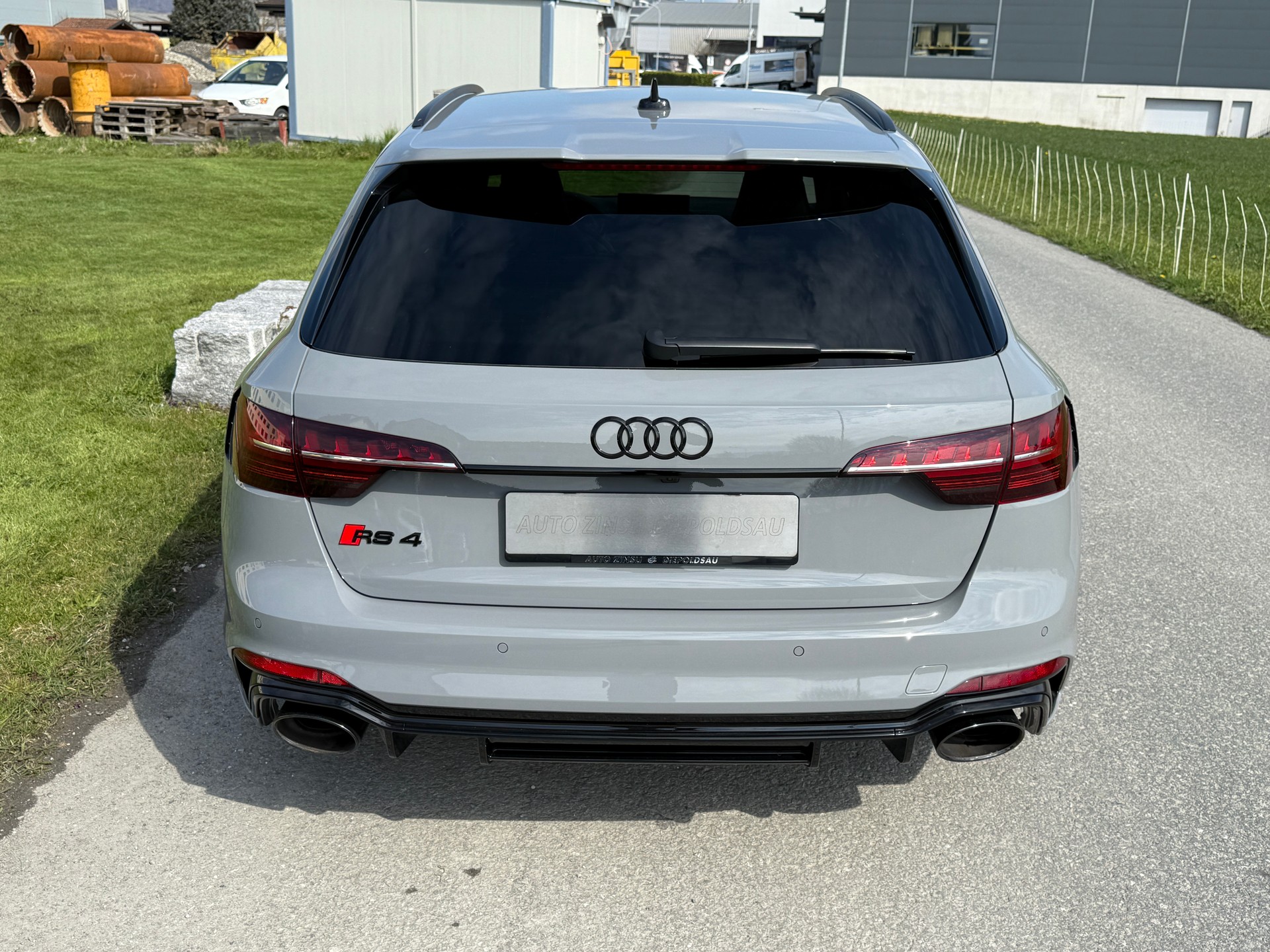 AUDI RS4 Avant quattro tiptronic-image-6
