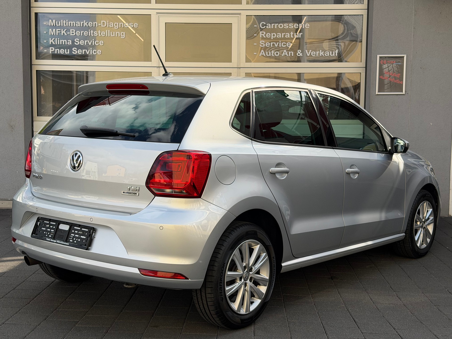 VW Polo 1.2 TSI BMT Comfortline DSG*Ab MFK&Service*Garantie*8-Fach Bereift*Tempomat*Parkpilot*-image-8