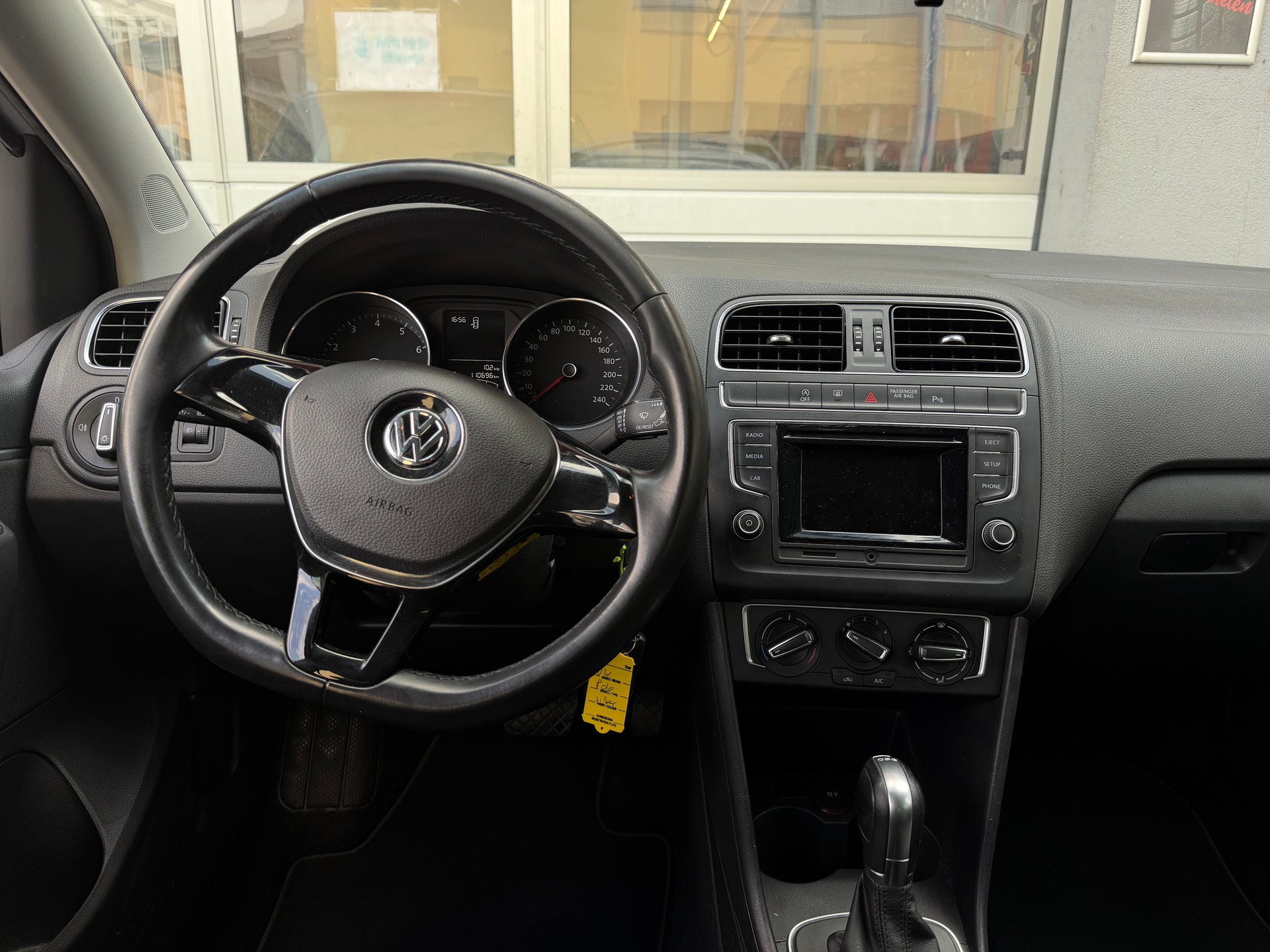 VW Polo 1.2 TSI BMT Comfortline DSG*Ab MFK&Service*Garantie*8-Fach Bereift*Tempomat*Parkpilot*-image-10