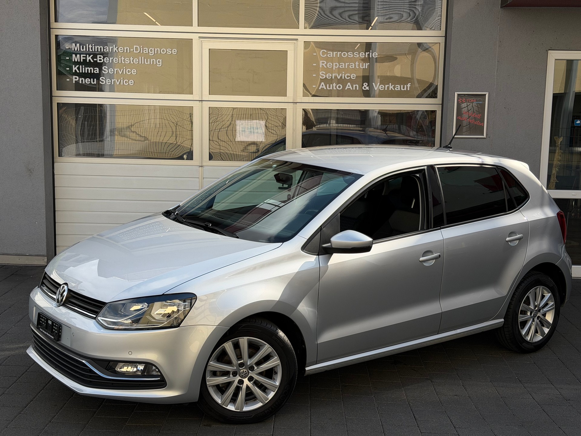 VW Polo 1.2 TSI BMT Comfortline DSG*Ab MFK&Service*Garantie*8-Fach Bereift*Tempomat*Parkpilot*-image-0