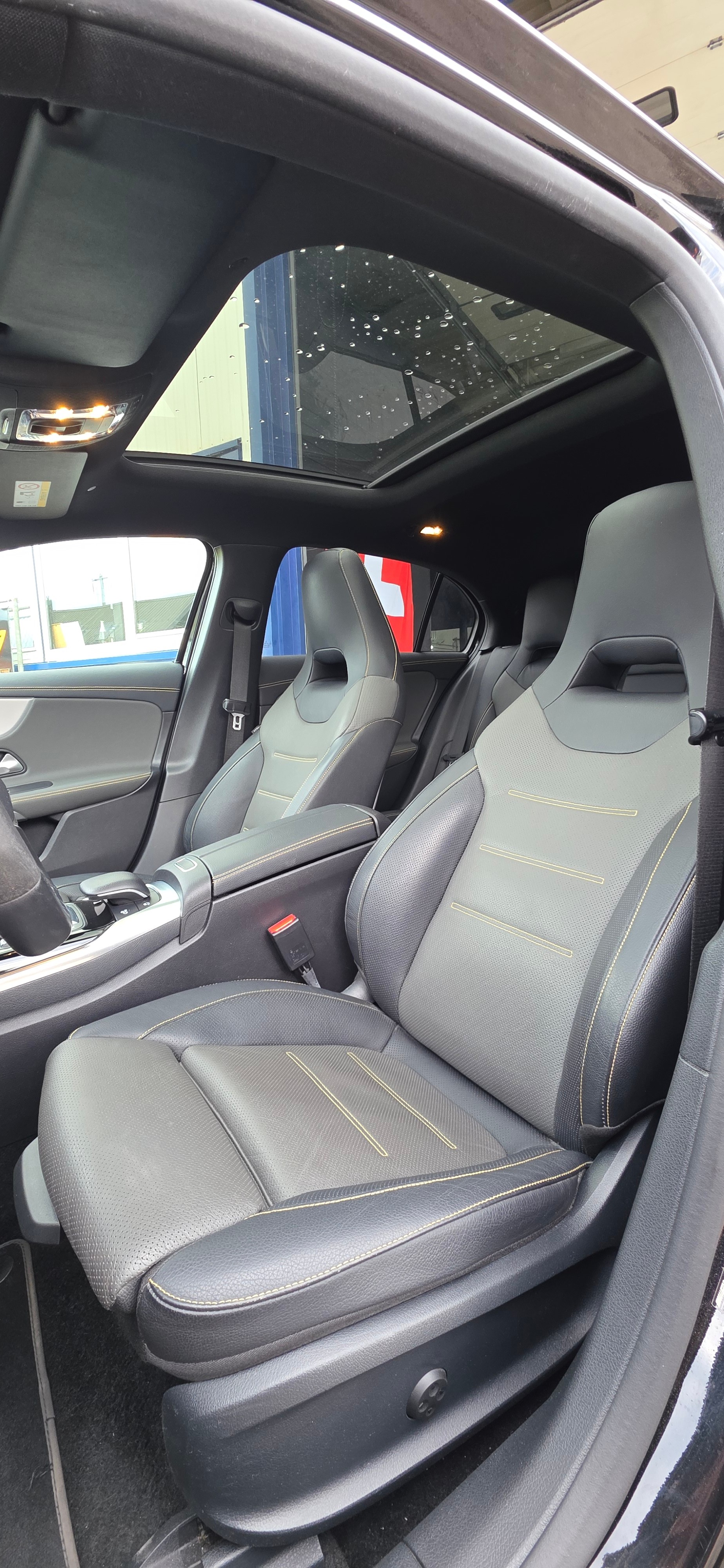 MERCEDES-BENZ A 45 S AMG 4Matic+ Edition 1 Speedshift-image-6
