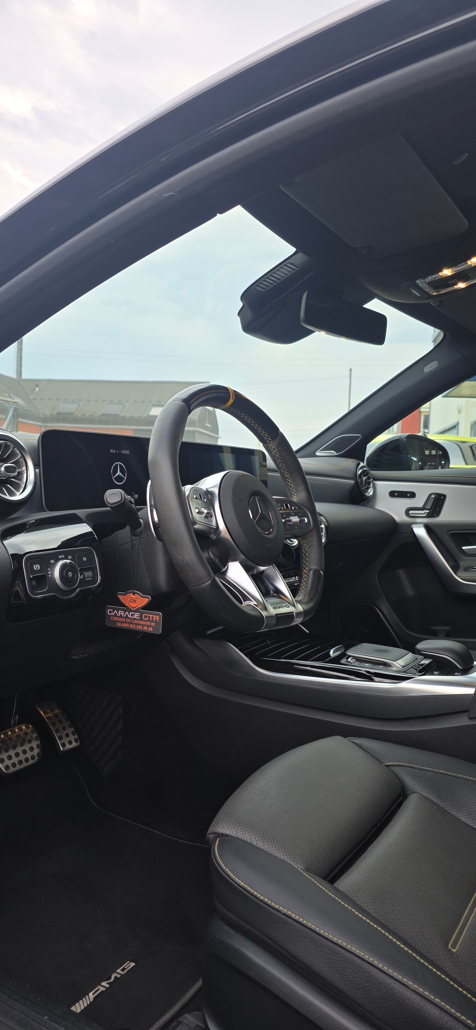 MERCEDES-BENZ A 45 S AMG 4Matic+ Edition 1 Speedshift-image-5