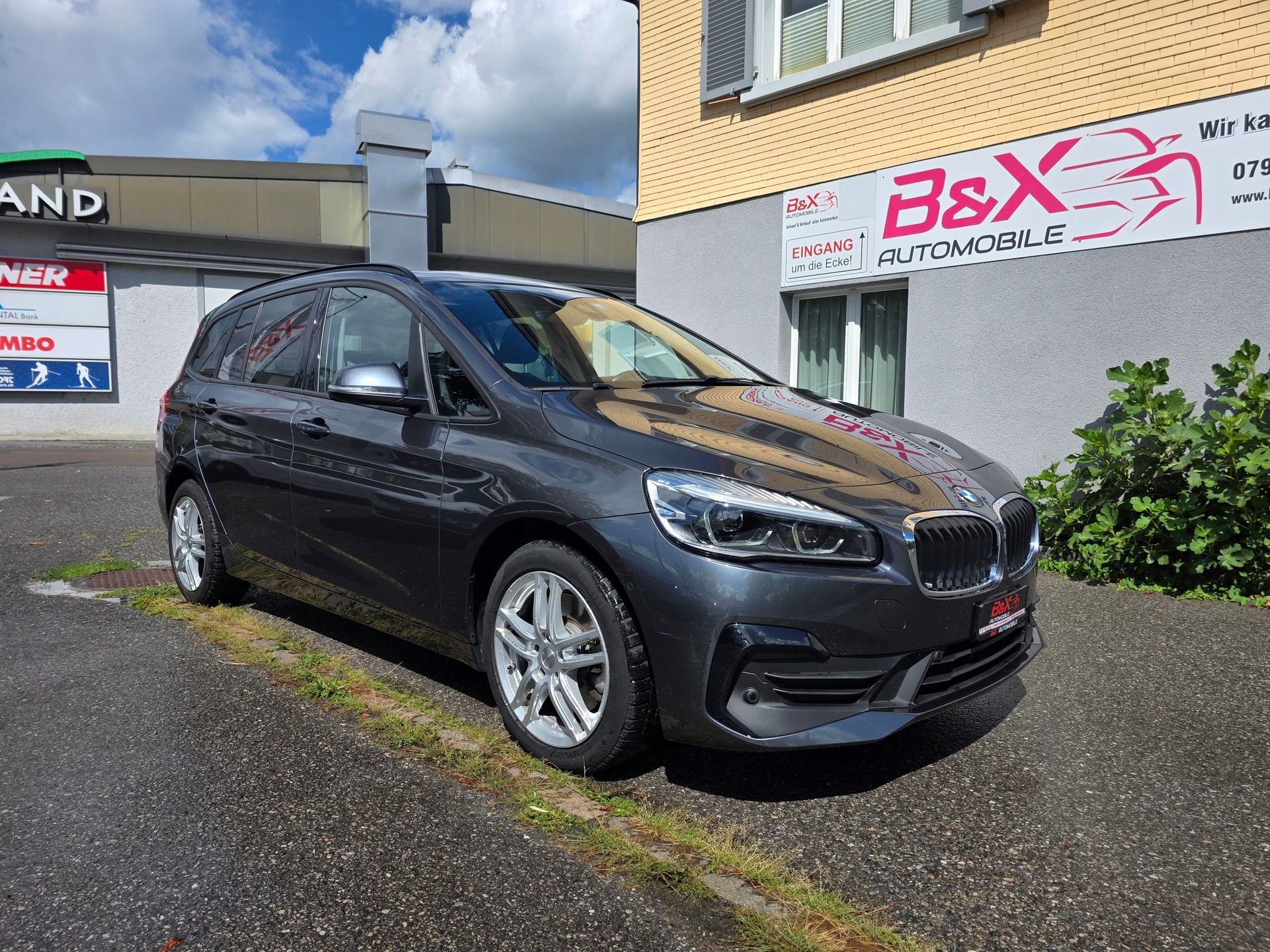 BMW 218d xDrive Gran Tourer Steptronic-image-2