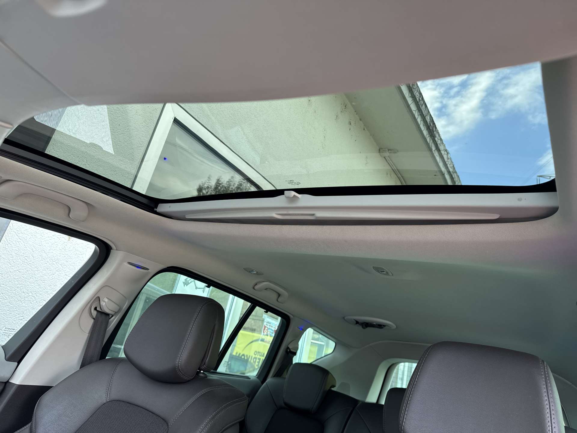 RENAULT Espace 1.6 TCe Intens EDC-Automat-image-13