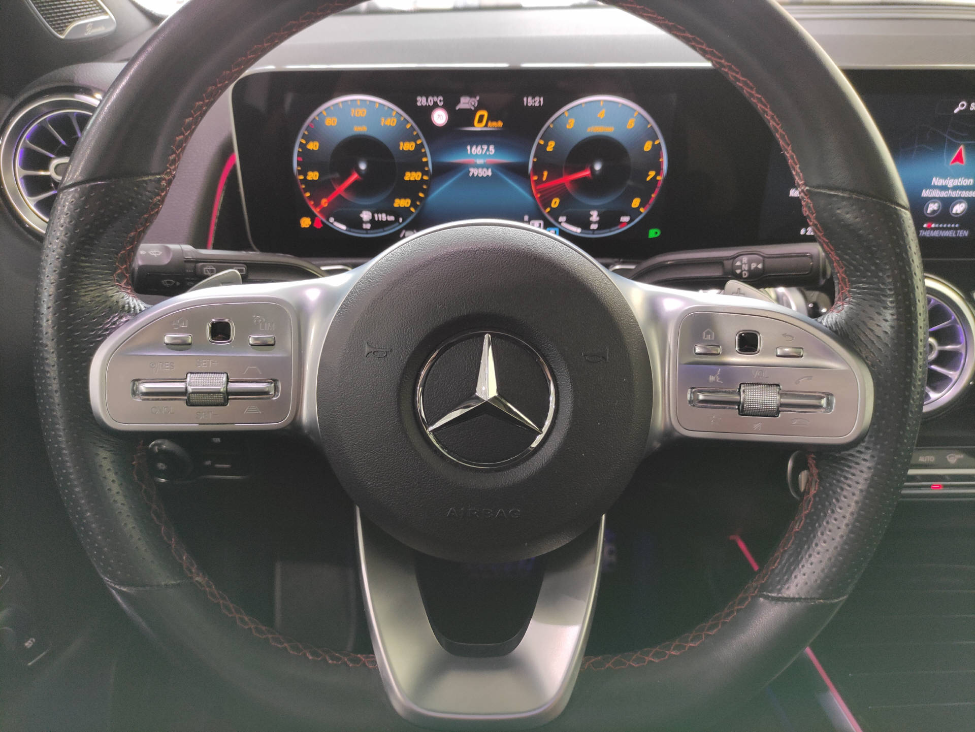 MERCEDES-BENZ GLB 250 AMG Line 4matic-image-7
