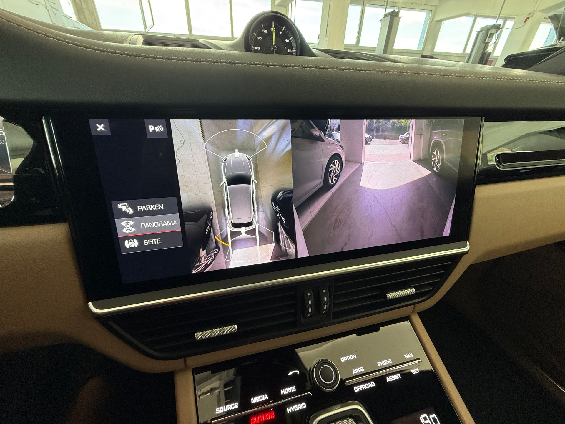 PORSCHE Cayenne E-Hybrid-image-16