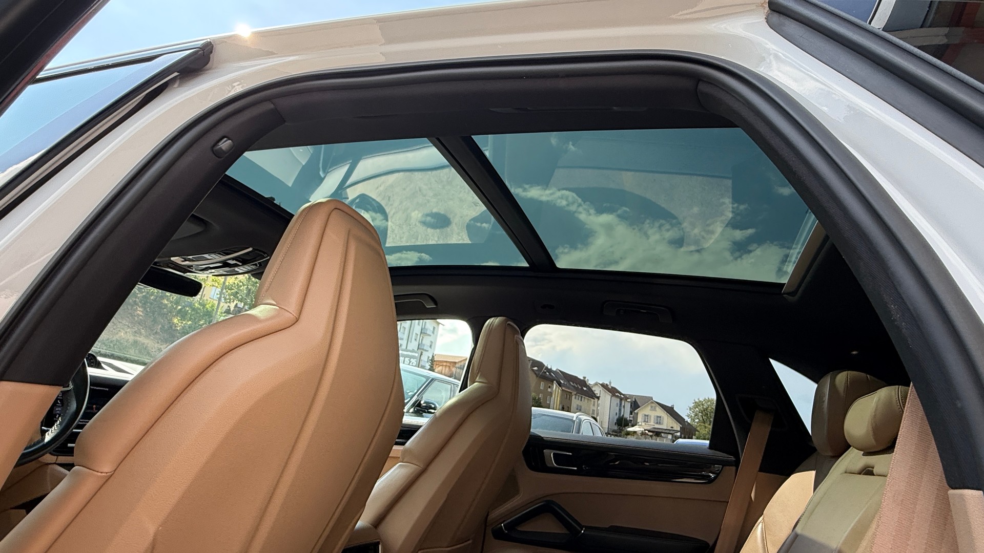 PORSCHE Cayenne E-Hybrid-image-27