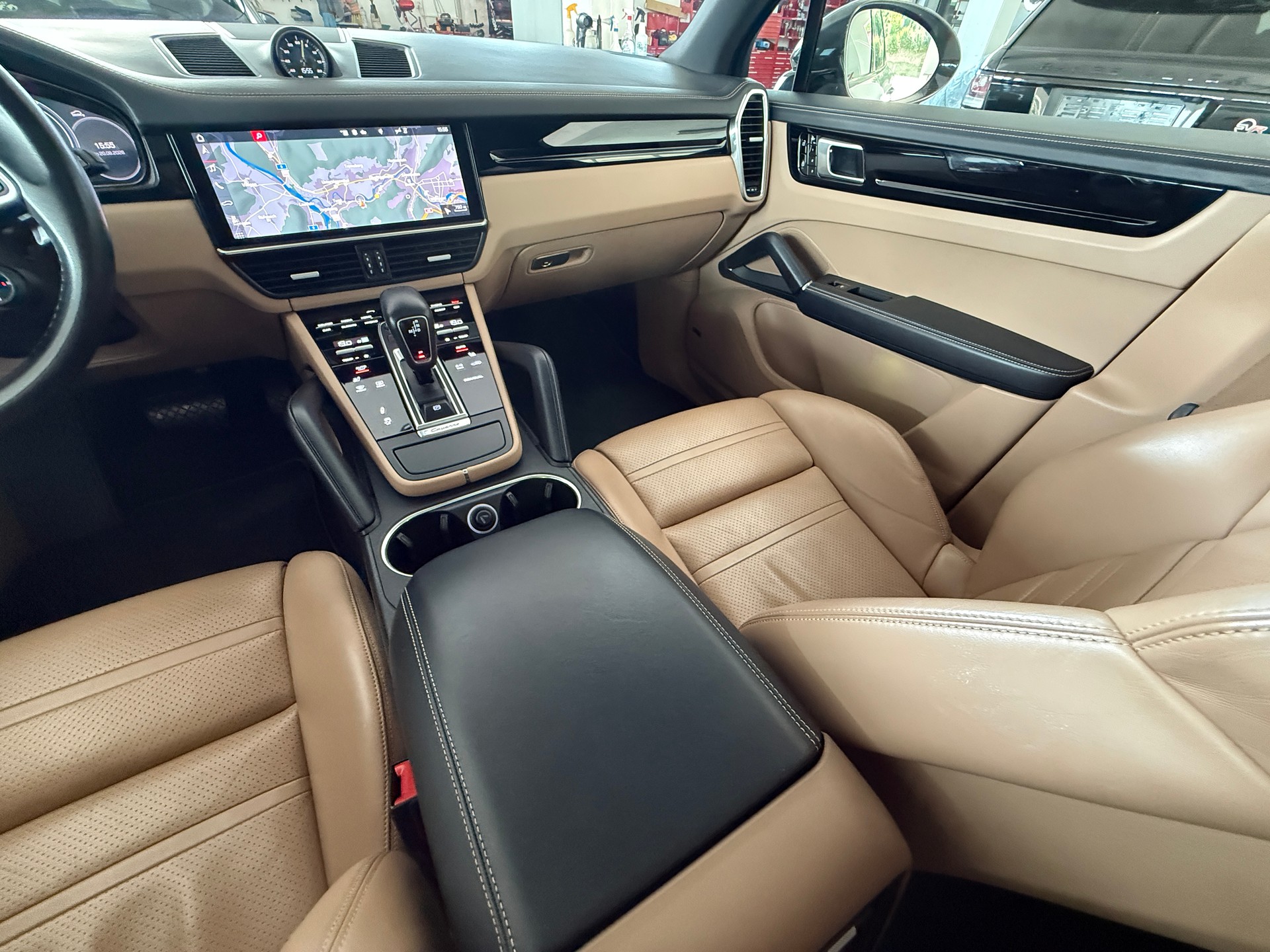 PORSCHE Cayenne E-Hybrid-image-25