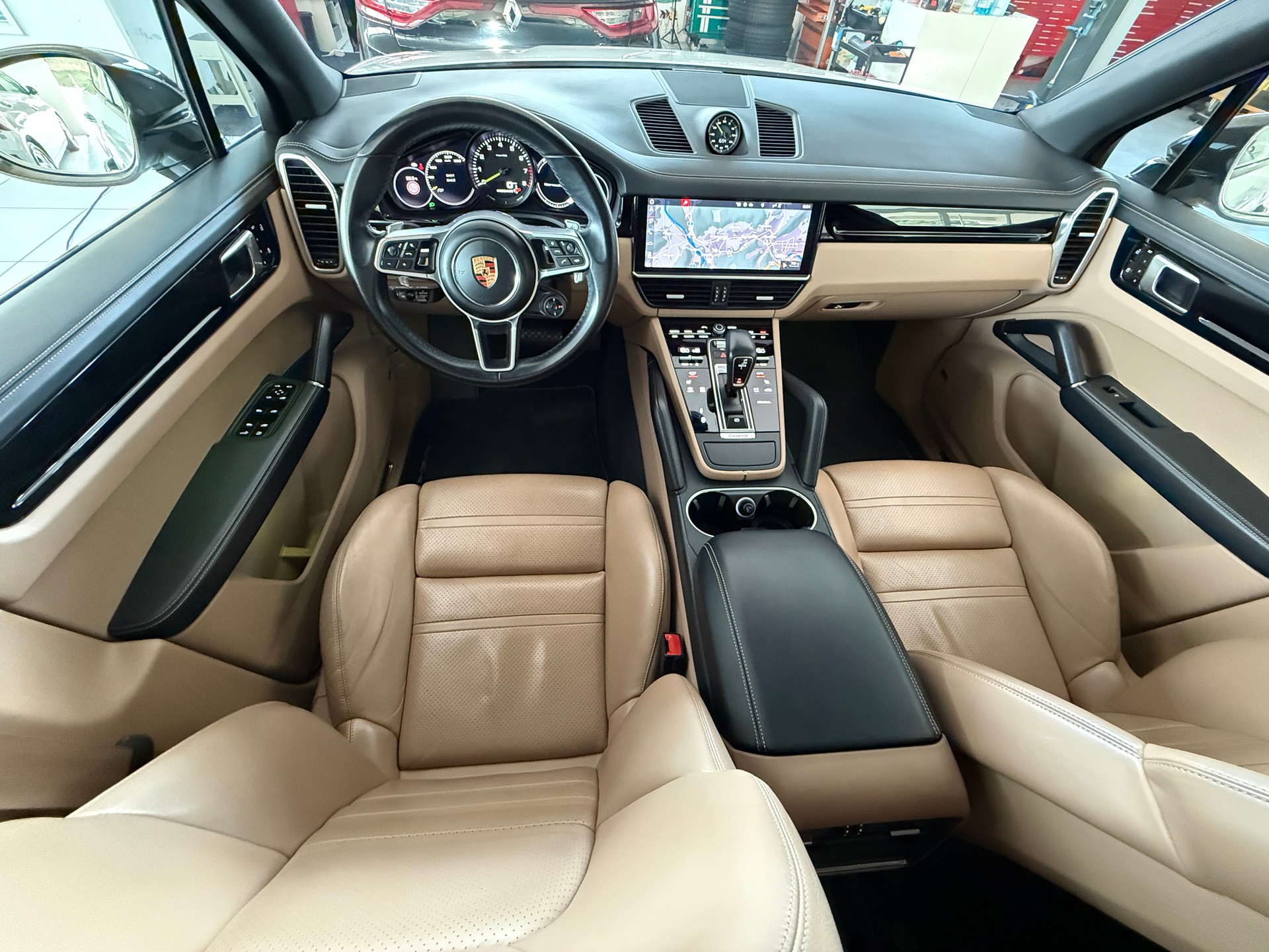 PORSCHE Cayenne E-Hybrid-image-11
