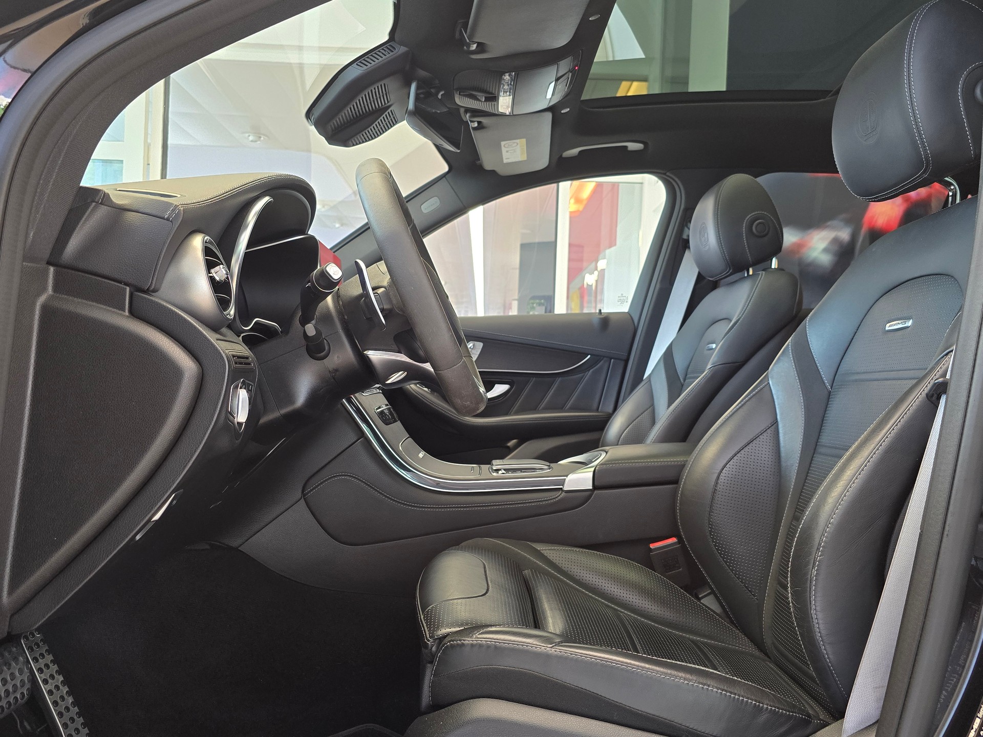 MERCEDES-BENZ GLC 63 S AMG 4Matic+ 9G-Tronic-image-8