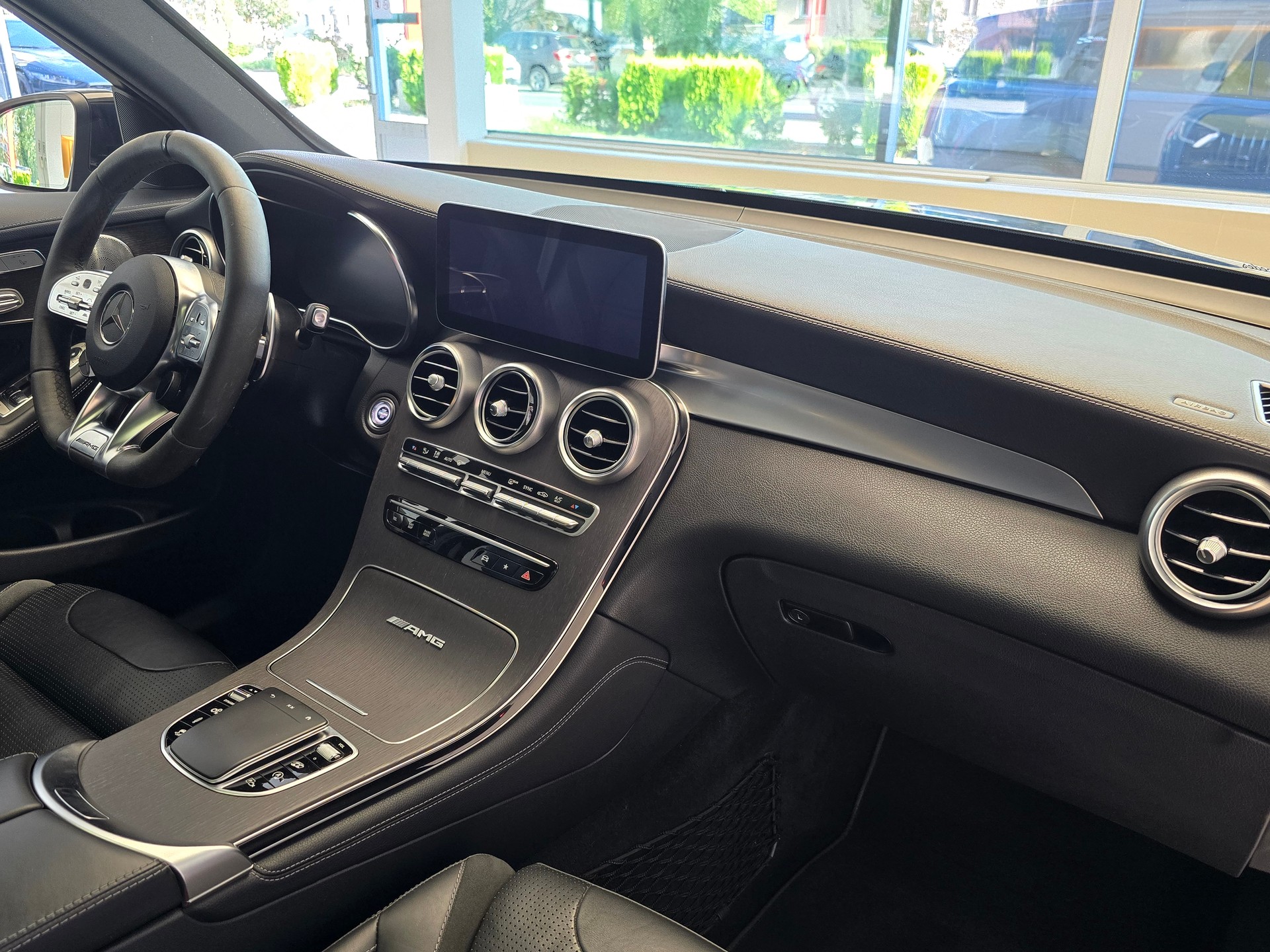 MERCEDES-BENZ GLC 63 S AMG 4Matic+ 9G-Tronic-image-13