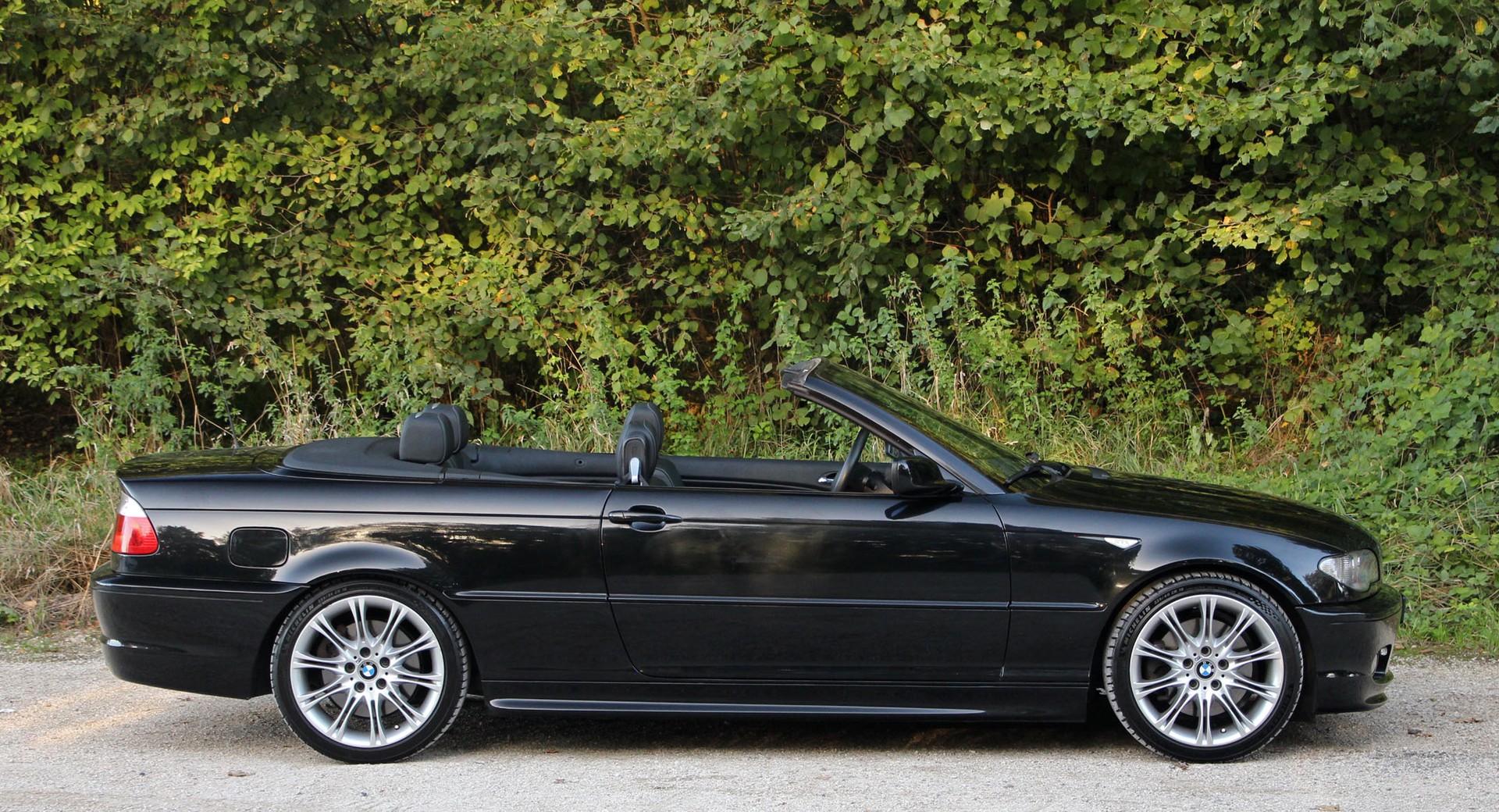 BMW 330Ci Cabriolet M-Sport Pack-image-21