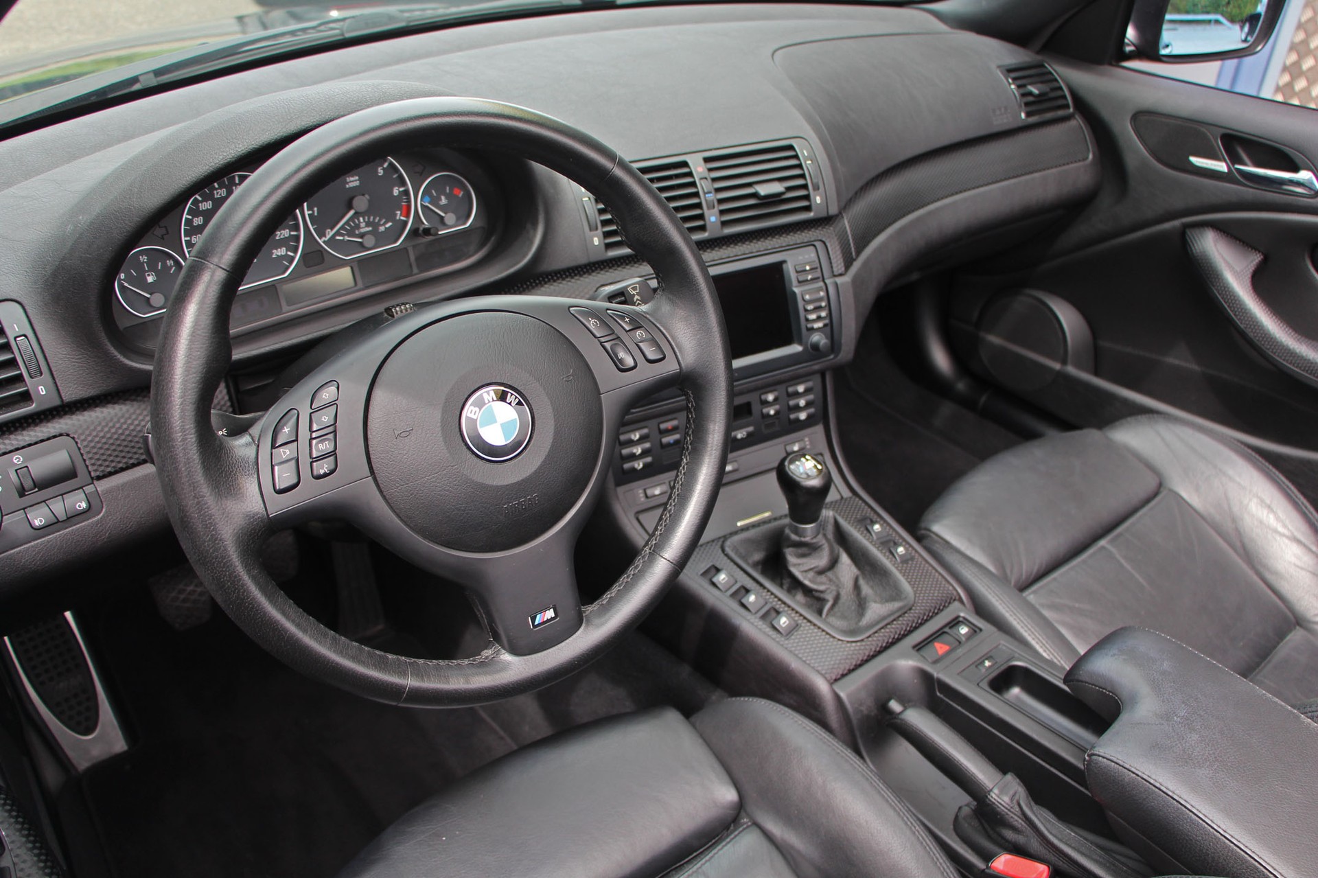 BMW 330Ci Cabriolet M-Sport Pack-image-6
