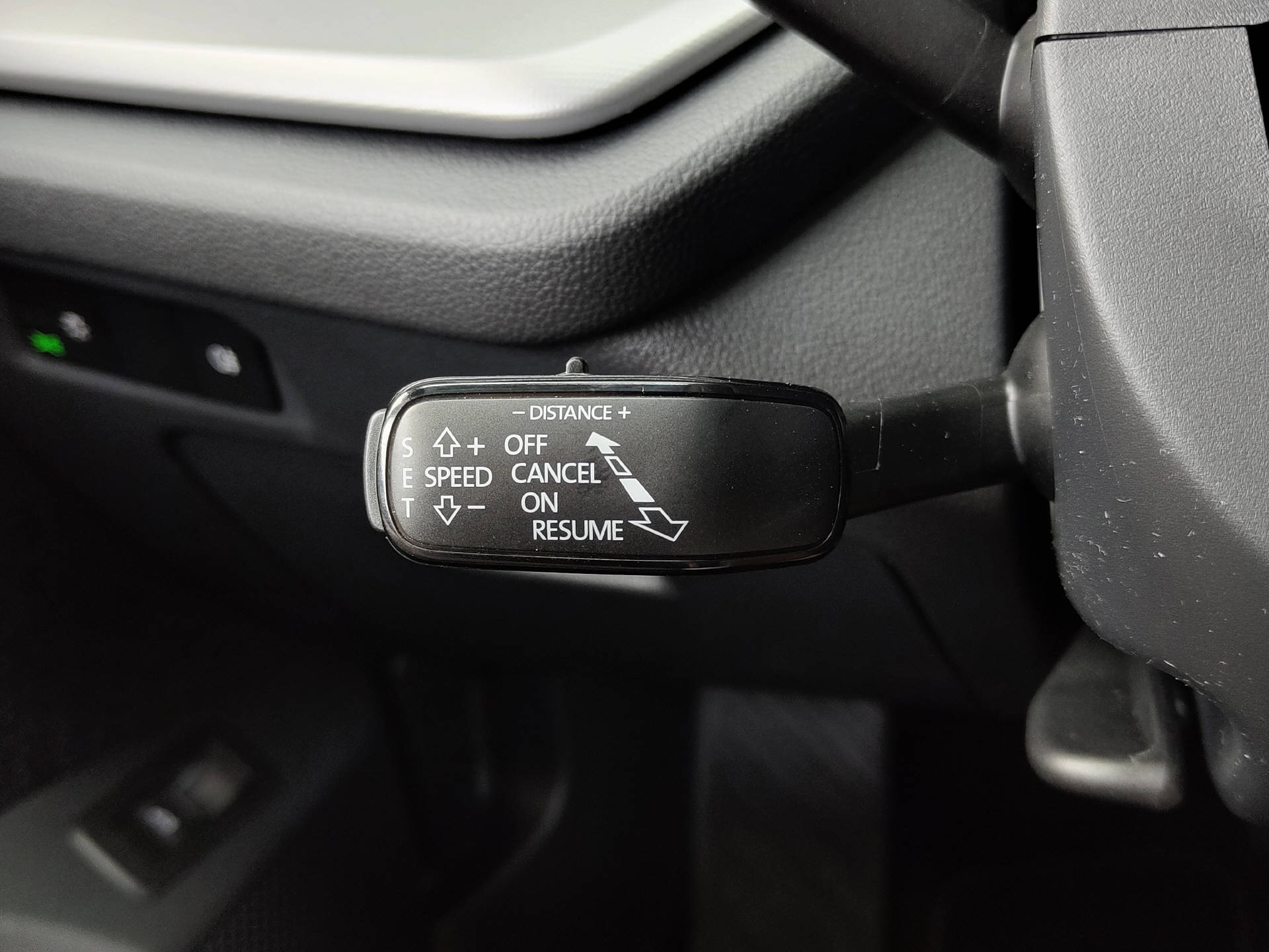 SKODA Octavia Combi 2.0 TSI Selection 4x4 DSG-image-10