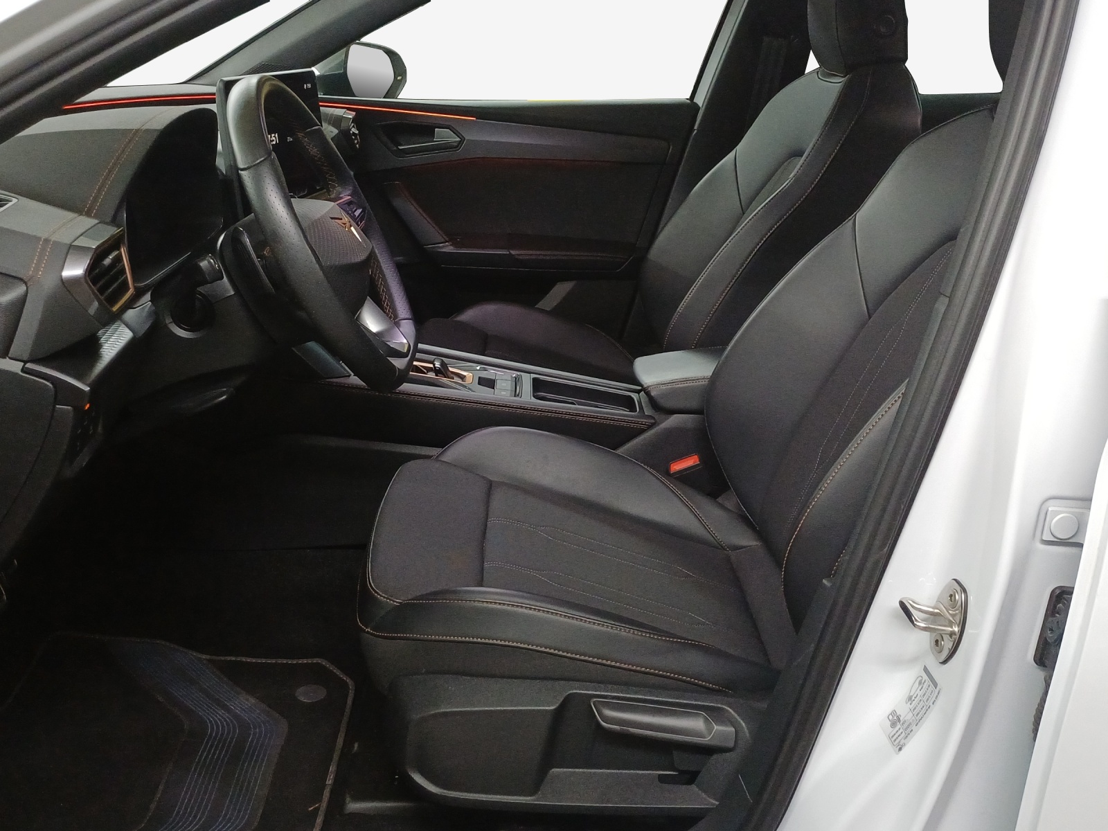 CUPRA LEON ST 1.5 eTSI DSG-image-7